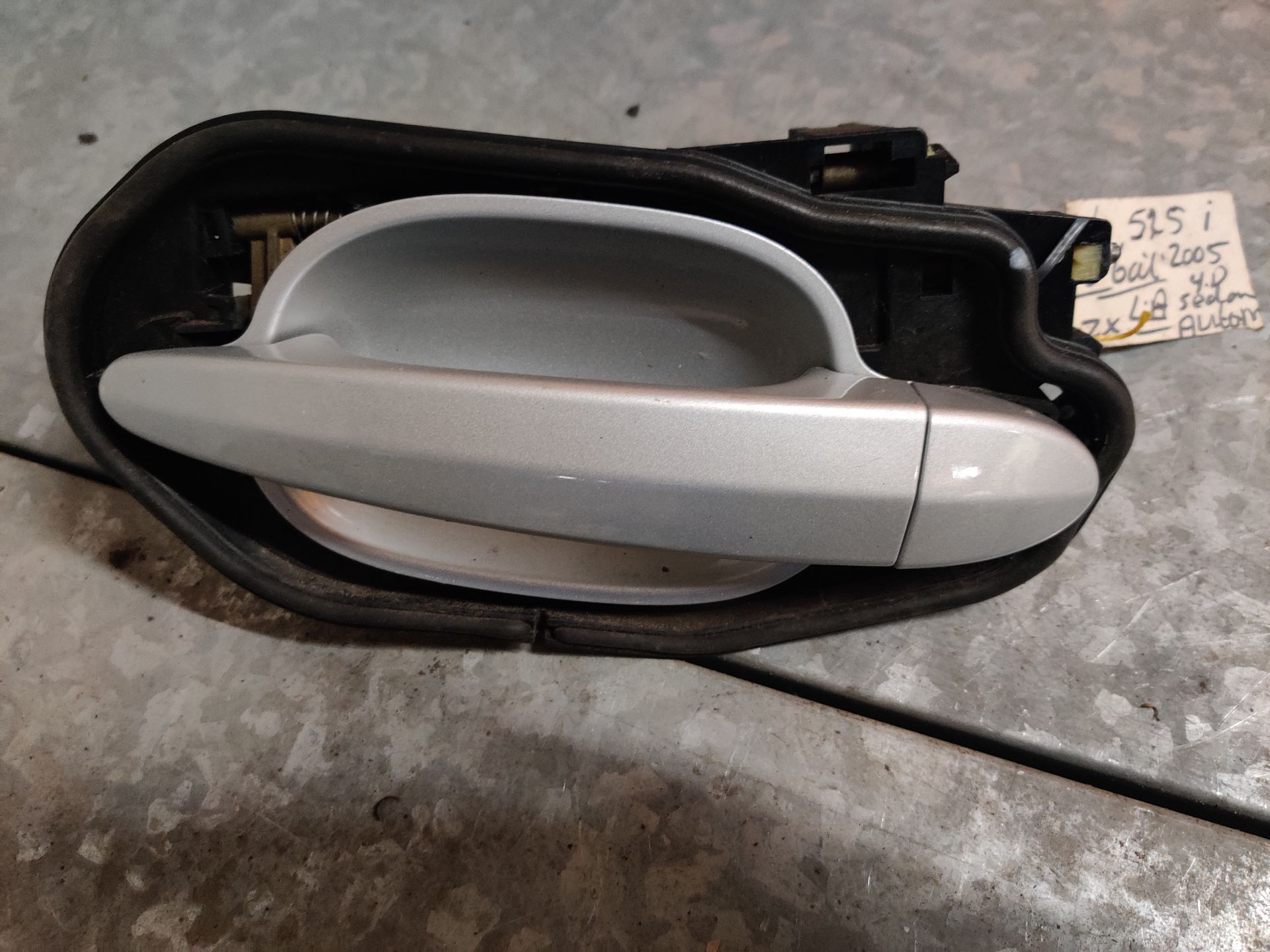 BMW 525i onderdelen bij Stegeman Autosloperij in Exel.