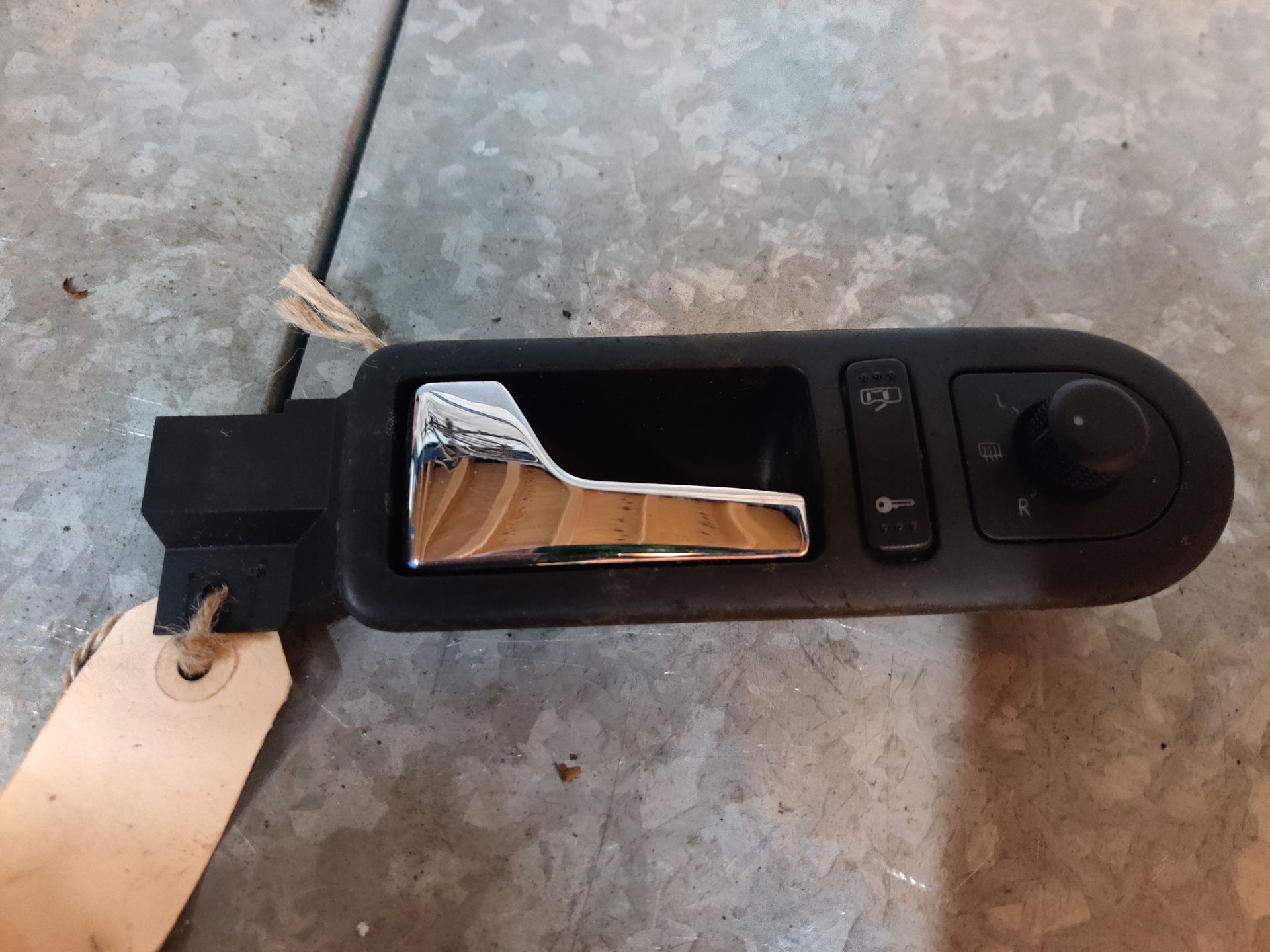 VW Beetle deurklink rechtsachter binnenzijde uit 2003.