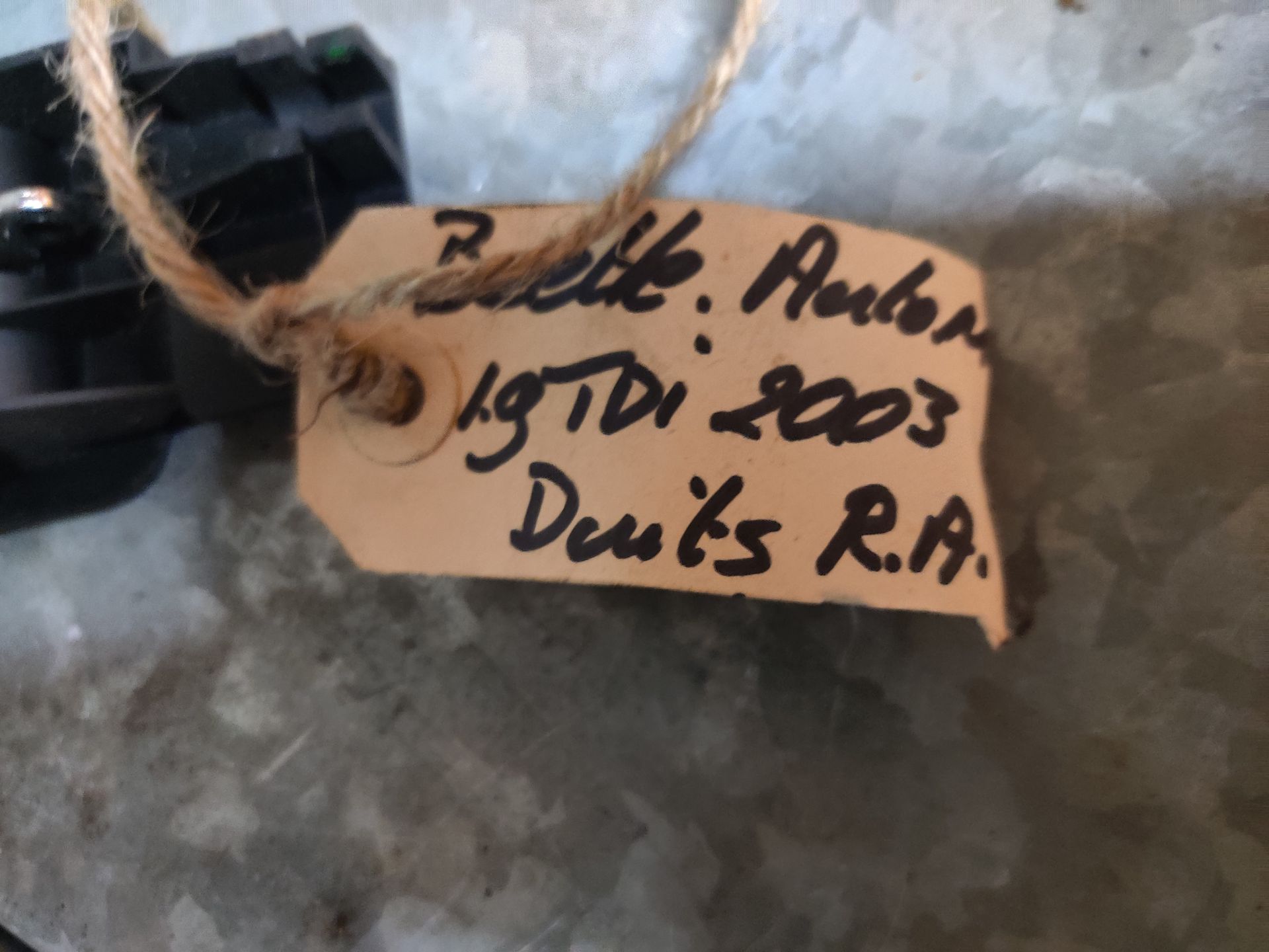 VW Beetle deurklink rechtsachter binnenzijde uit 2003.