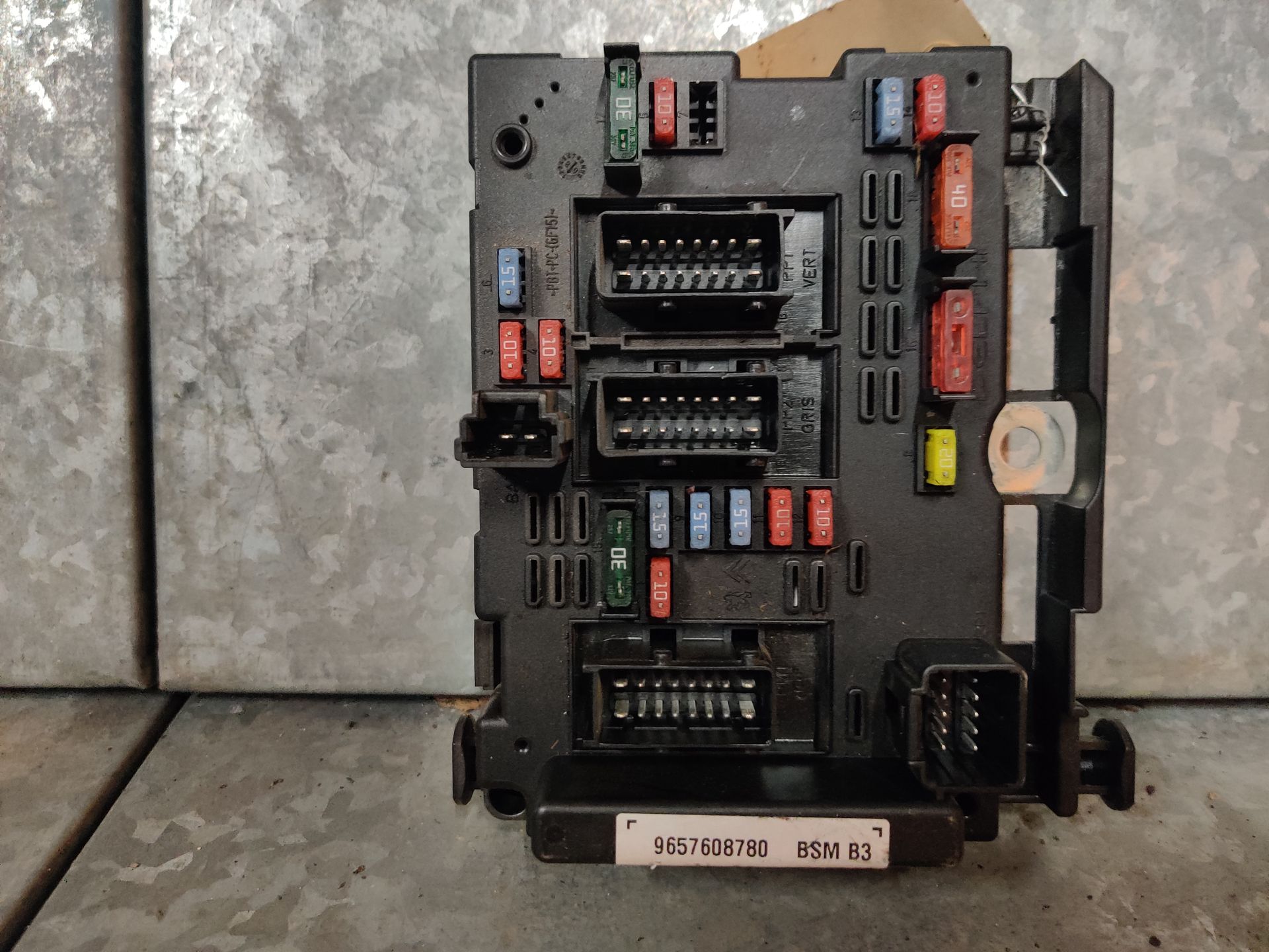 Zekeringkast van een Peugeot