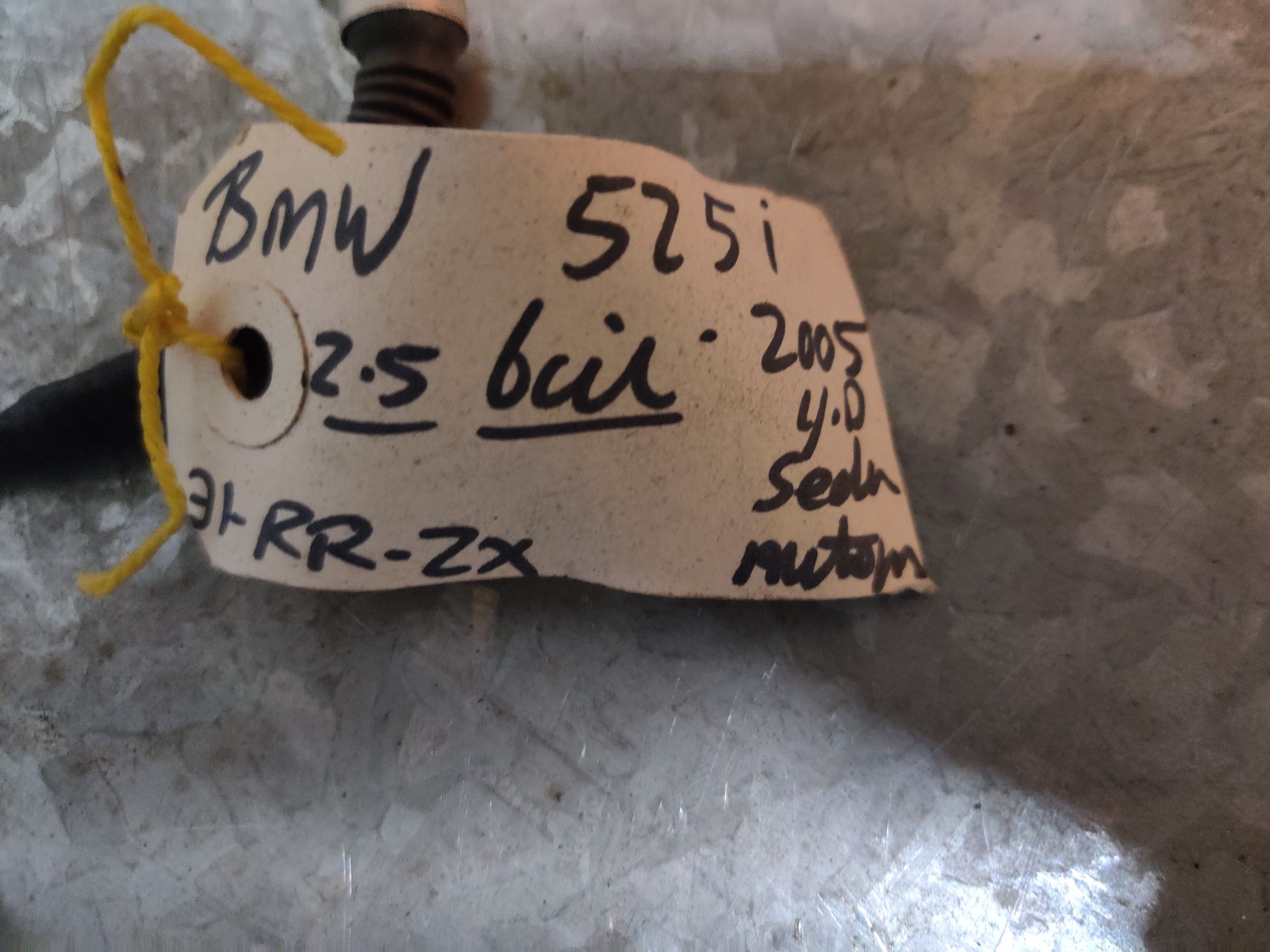 Lambdasonde BMW 525i bij Stegeman in Exel. Tel 0573421372