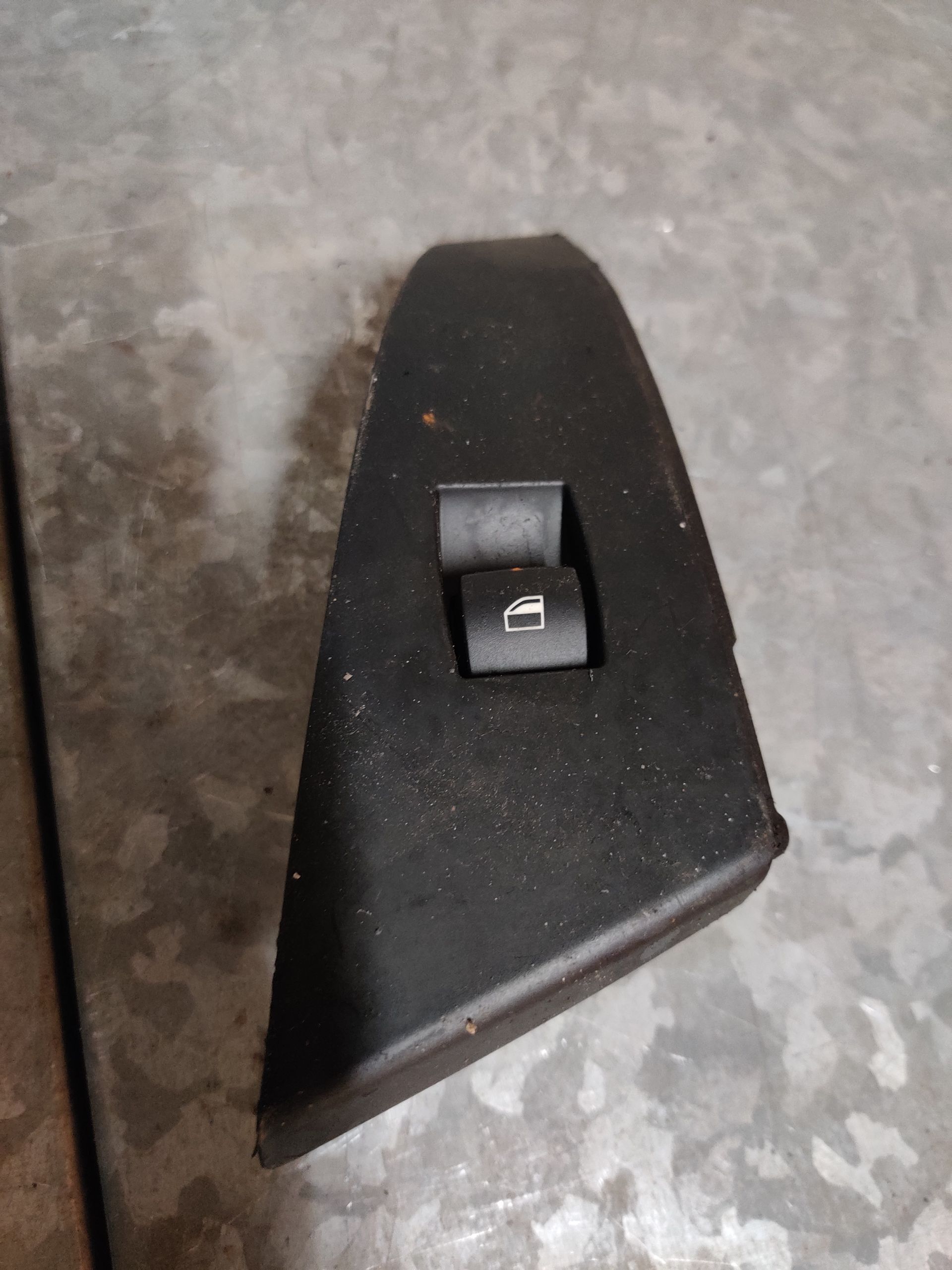 Bij Stegeman Carparts in Exel zijn veel BMW 525i onderdelen op voorraad in de webshop