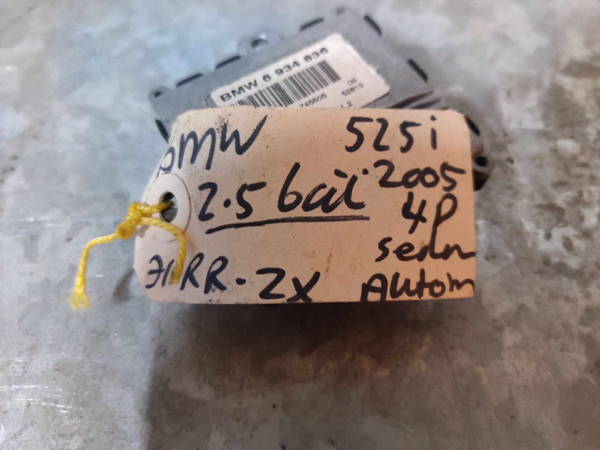 BMW 525i module bochtverlichting uit 2005.