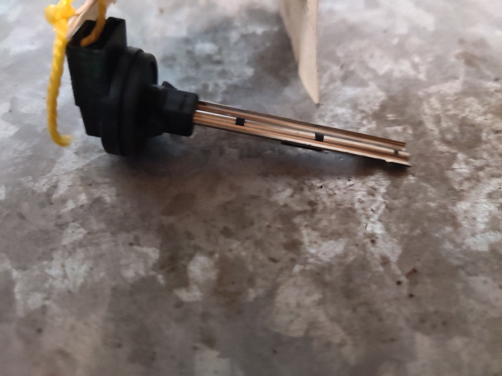 BMW 525i meetpin uit 2005.