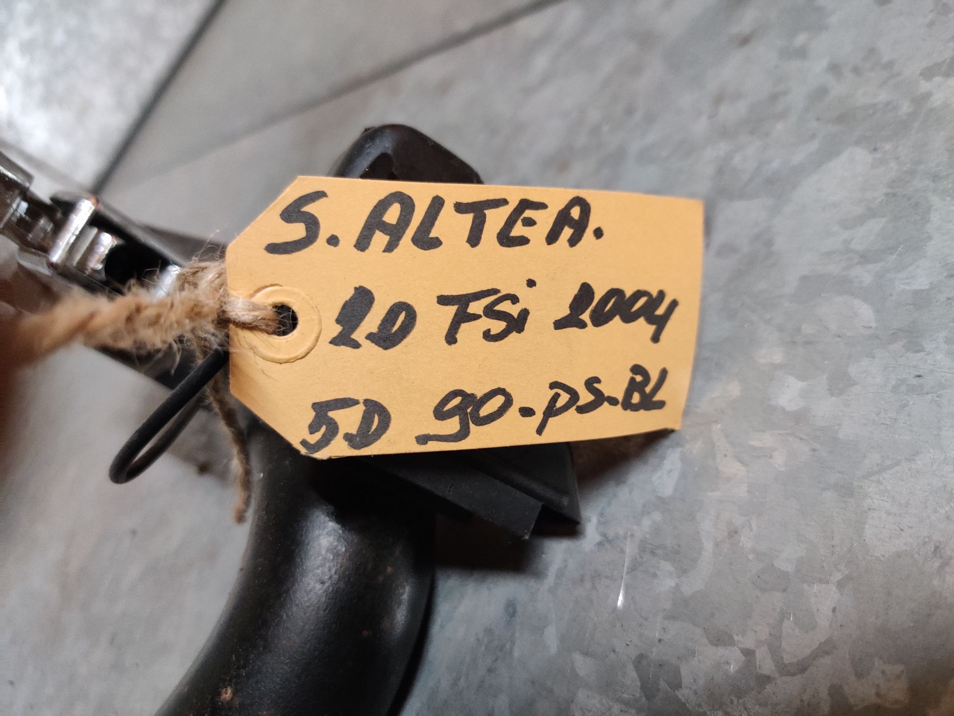 Seat Altea afneembare trekhaak uit 2004 van een 2.0 FSi.