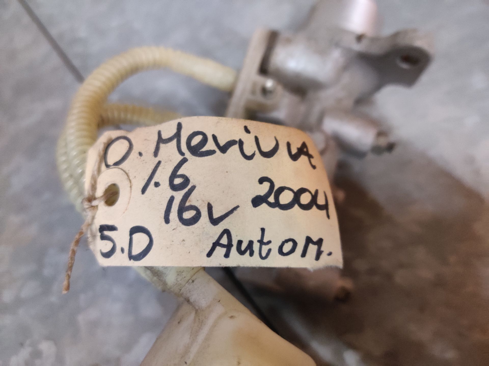 Opel Meriva hoofdremcilinders bij Stegeman Carparts in Exel bij Lochem.