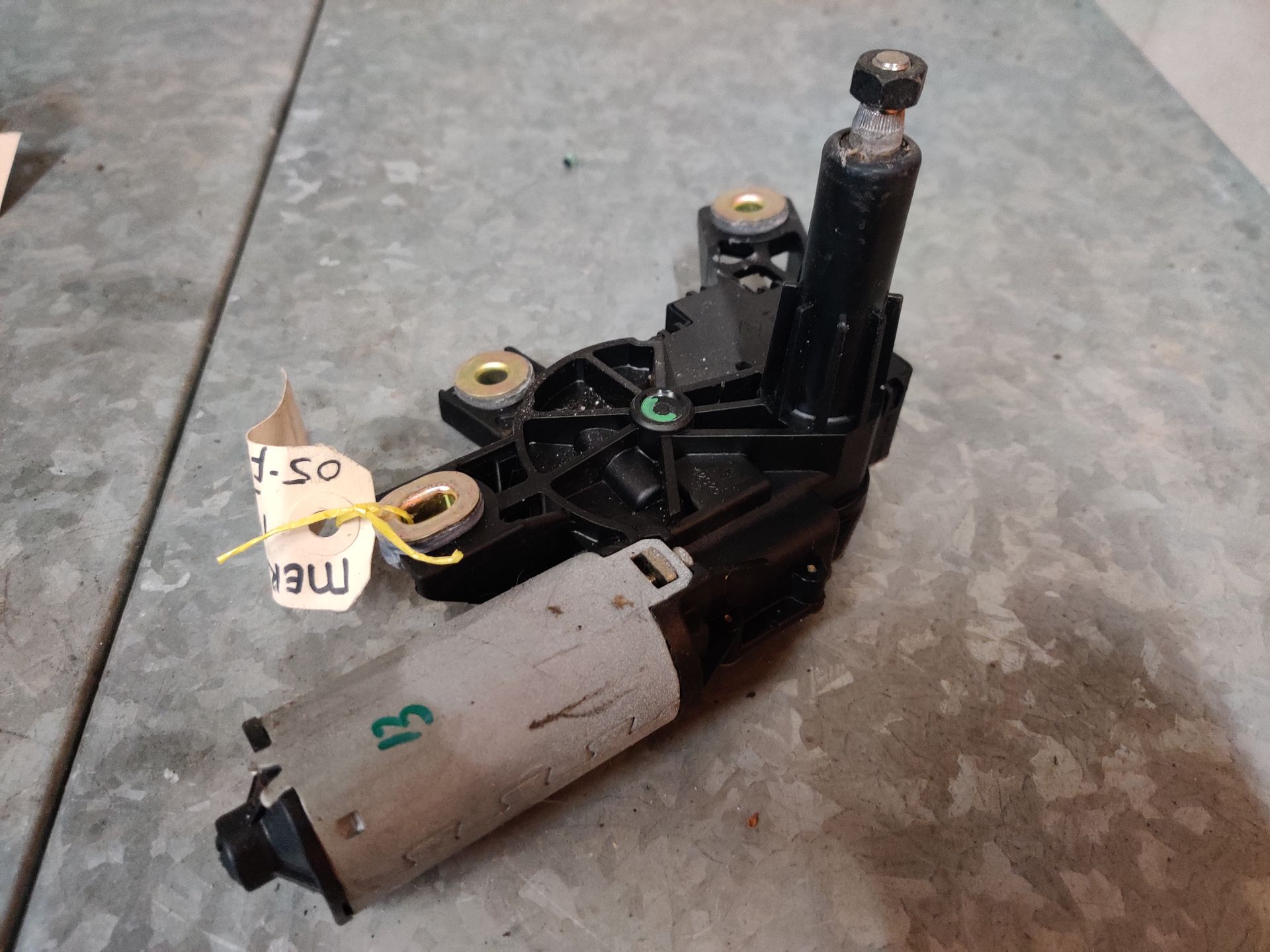 Mercedes A klasse gebruikte onderdelen bij www.stegemancarparts.nl Afhalen ook mogelijk.