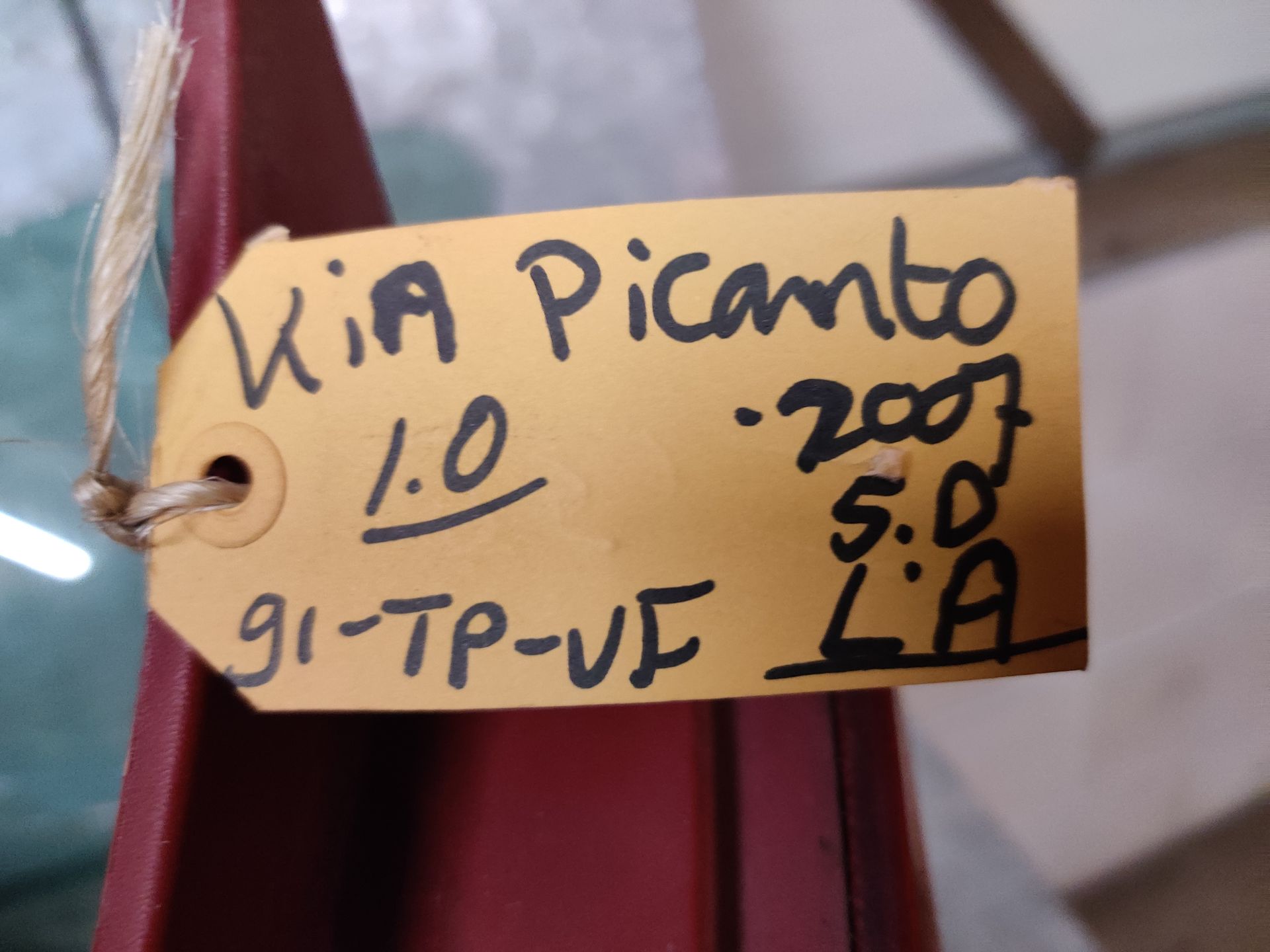 Kia Picanto linker achterlicht uit 2007.