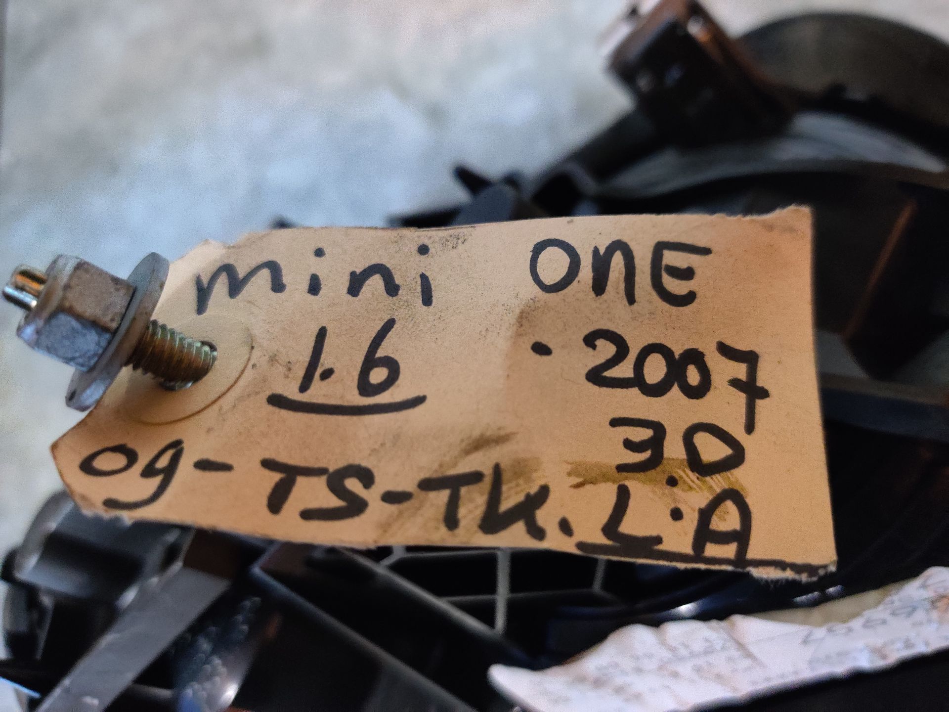 Mini One linker achterlicht uit 2007.