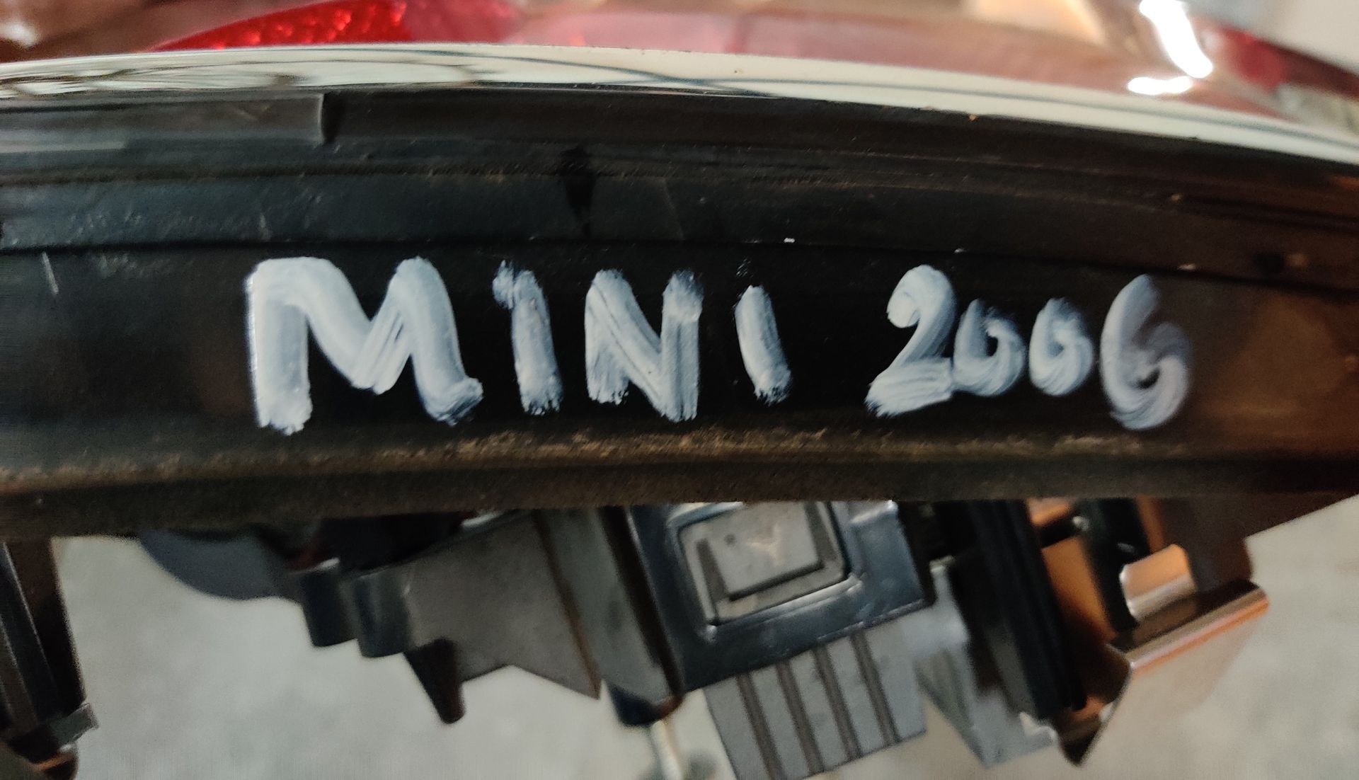 Mini rechter achterlicht uit 2006.