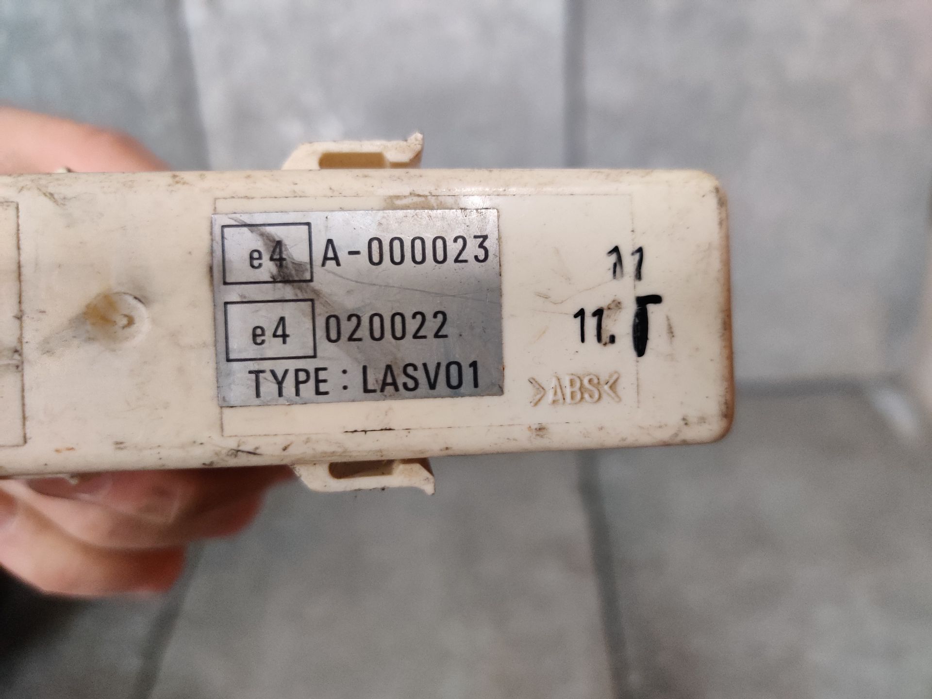 Volvo S70 alarm computer van een 2.5 TD uit 1999.