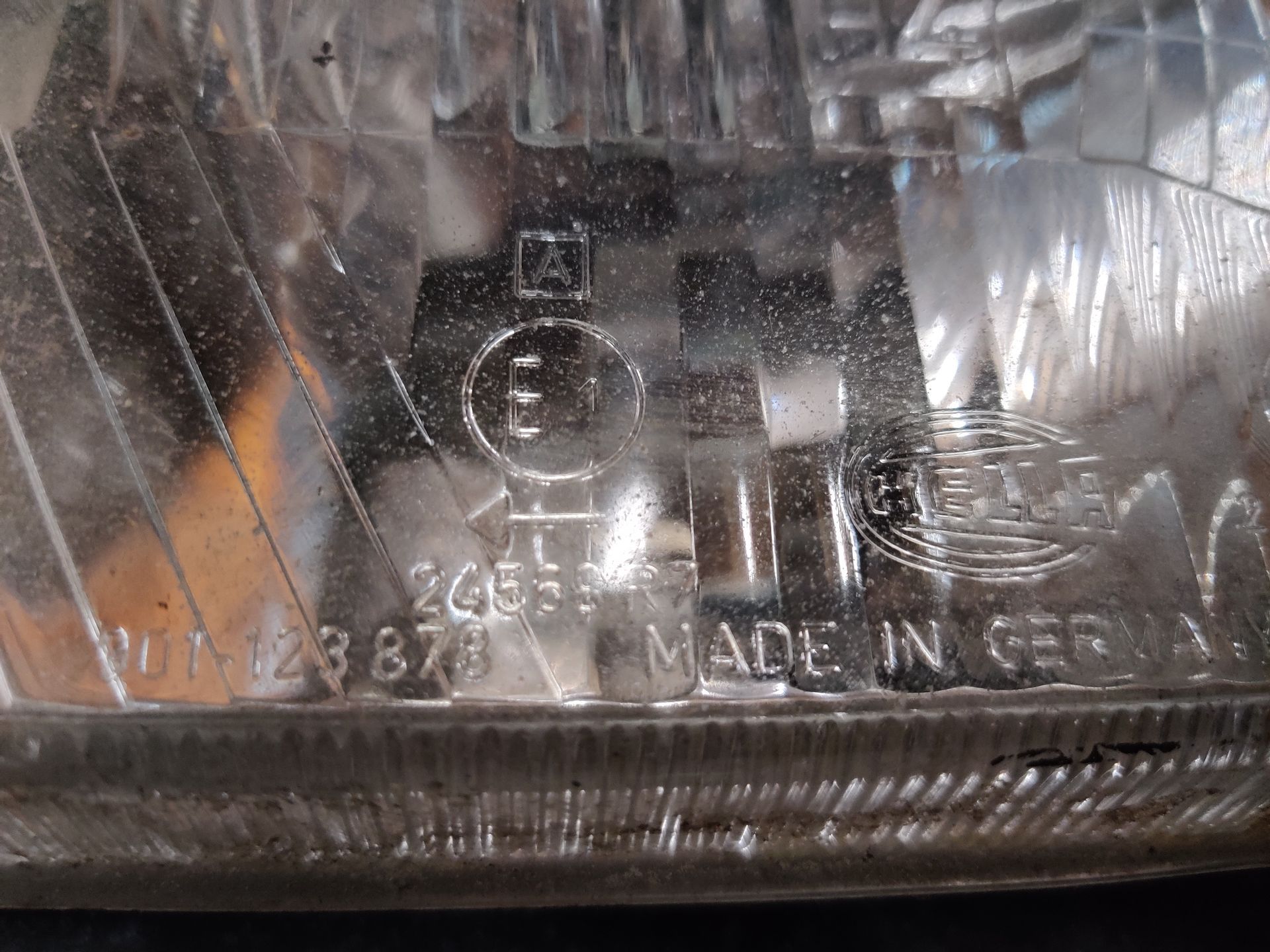 VW T3, Passat, Scirocco rechter koplamp.