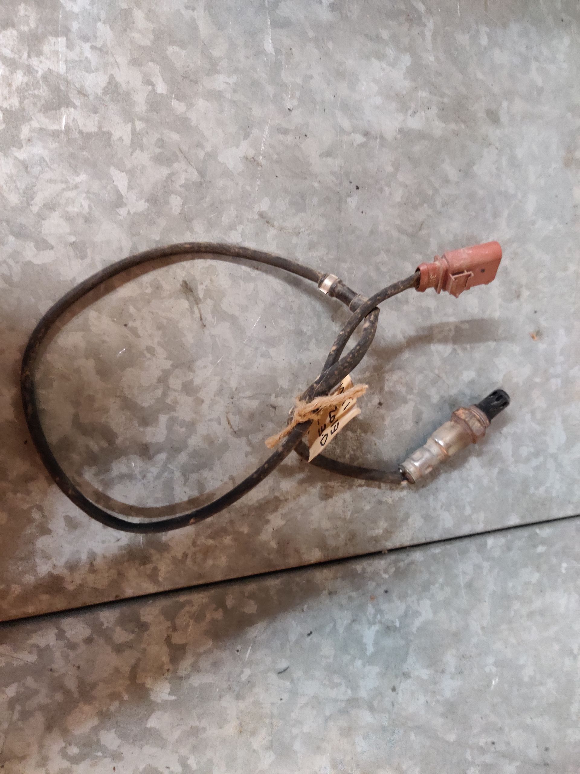 Seat Mii lambdasonde van een 1.0 uit 2013 met bruine stekker, gebruikt.