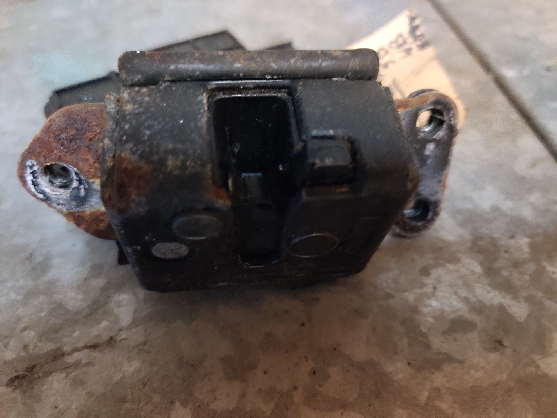 Toyota Auris kofferbakslot elektrisch van een hatchback diesel uit 2007, gebruikt.