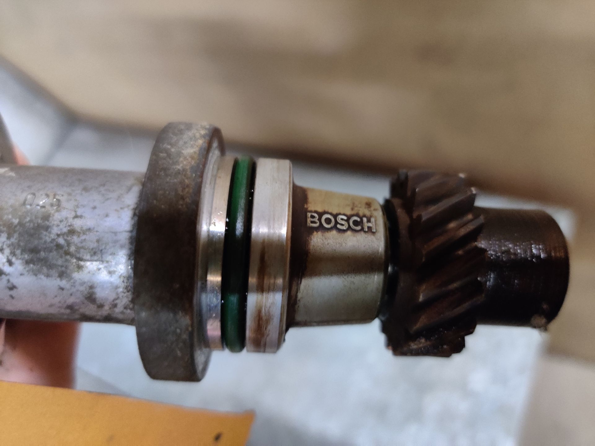 VW 1600 ontsteking  bij Stegeman Autosloperij voor goedkope onderdelen.