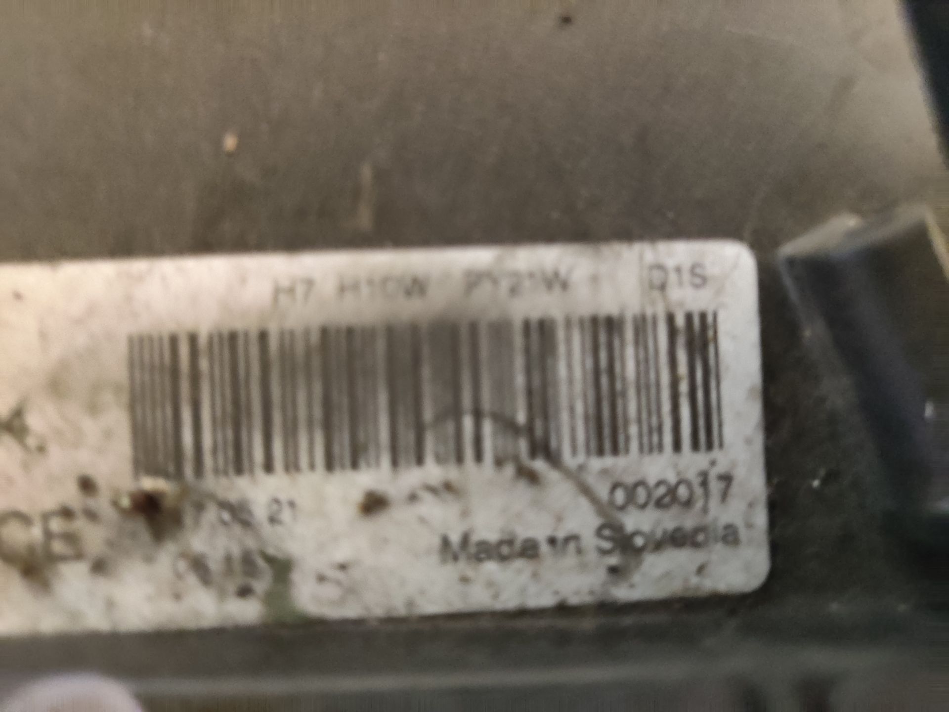 BMW 7 serie (E65) rechter koplamp Xenon uit 2005.