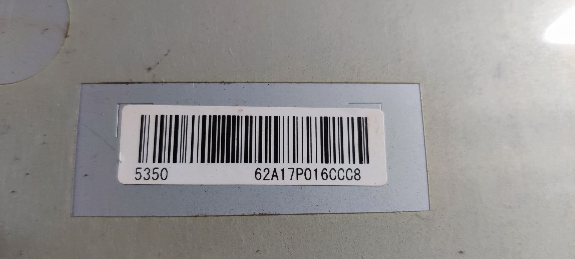 Toyota Yaris autoradio met navigatie.