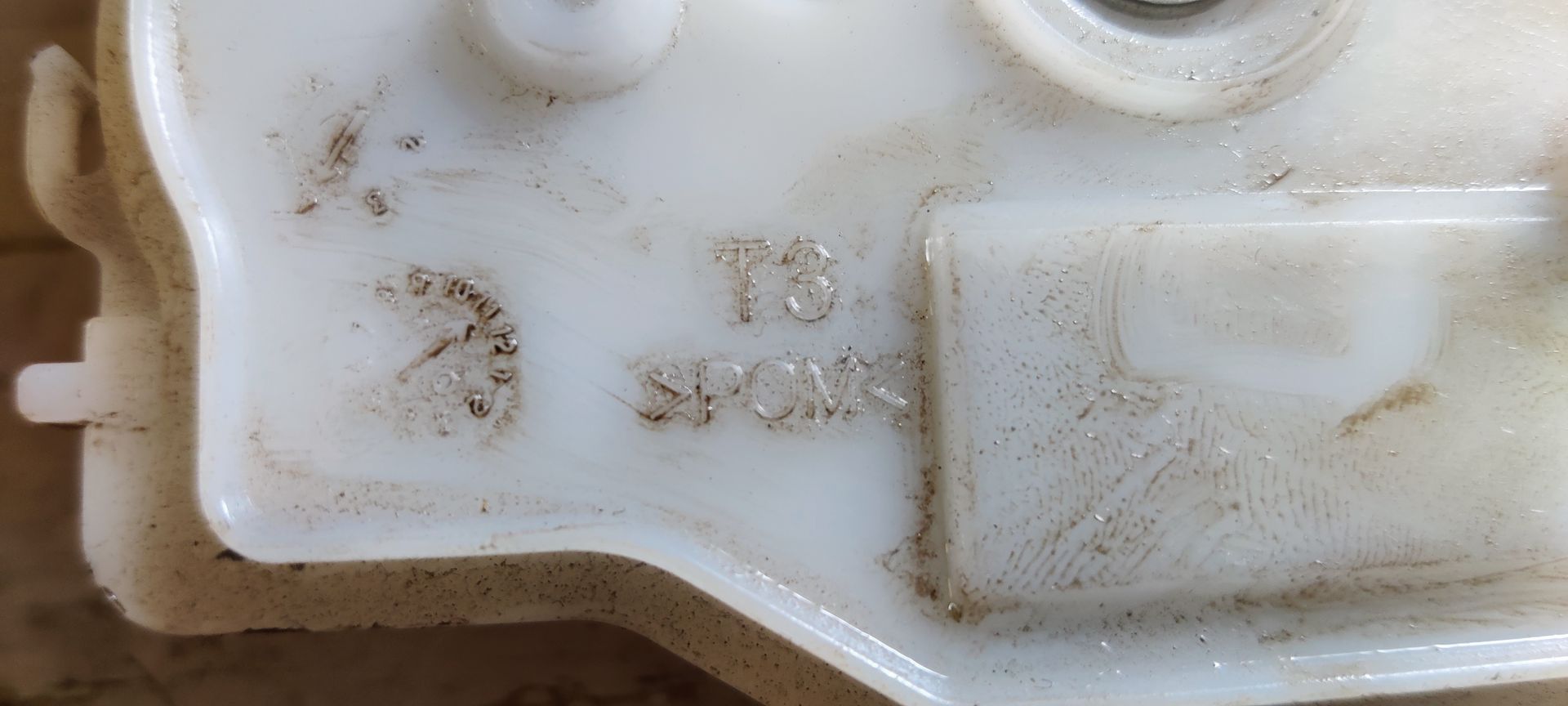 Toyota Yaris kofferbakslot.