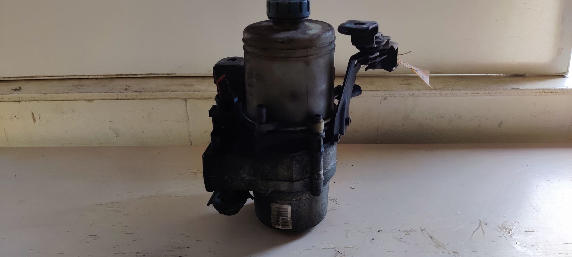 VW Fox 1.4 Stuurbekrachtigingspomp bj 2006 3 deurs.