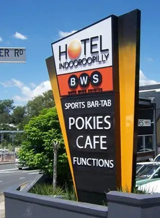 Hotel indooroopilly and BWS signage | Kallangur, QLD | AP Signs