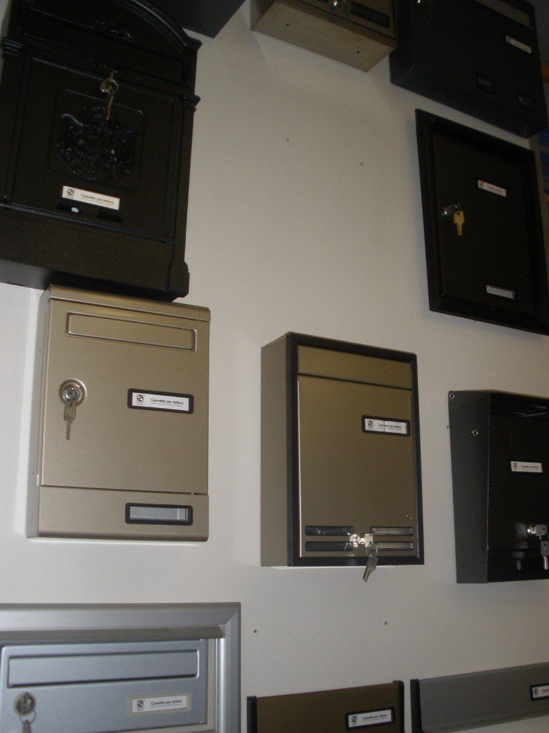 Assortimento di portalettere