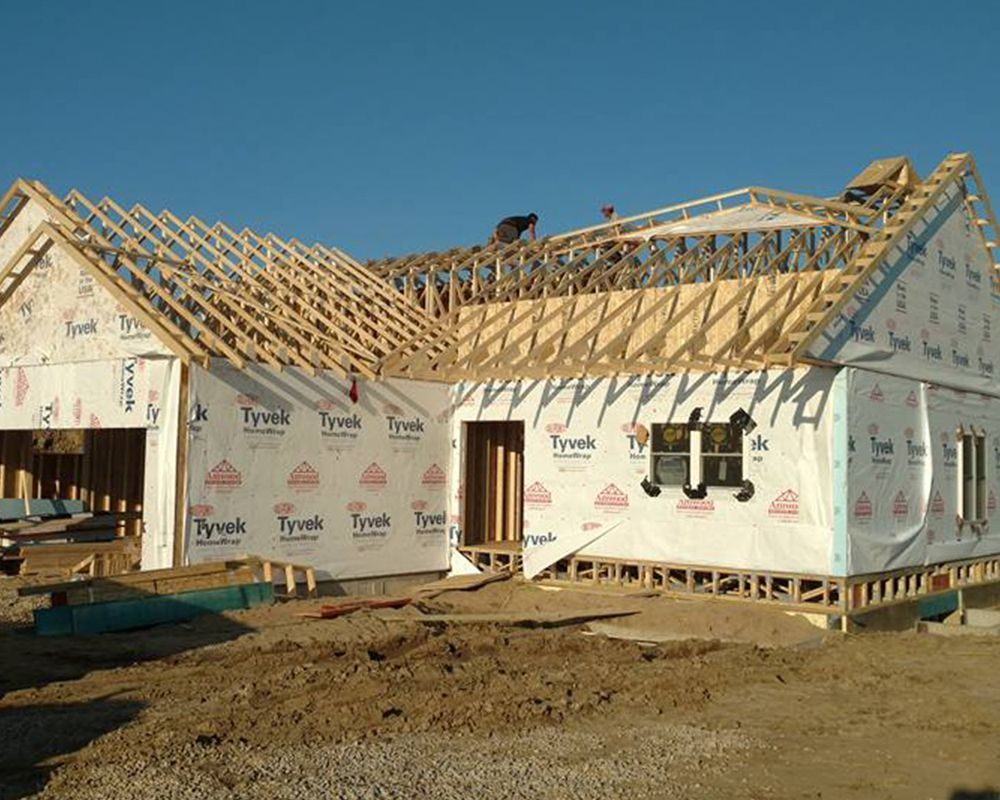 House Roof Frame Installation — Austin, MN — Twix Construction