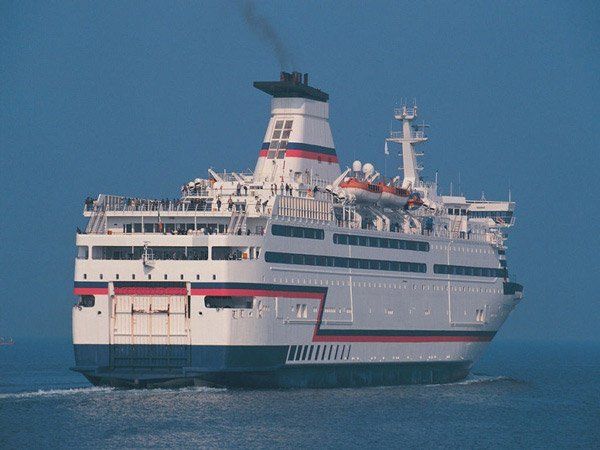 Large White Ship — Newcastle, NSW — Channel Shipwright Services