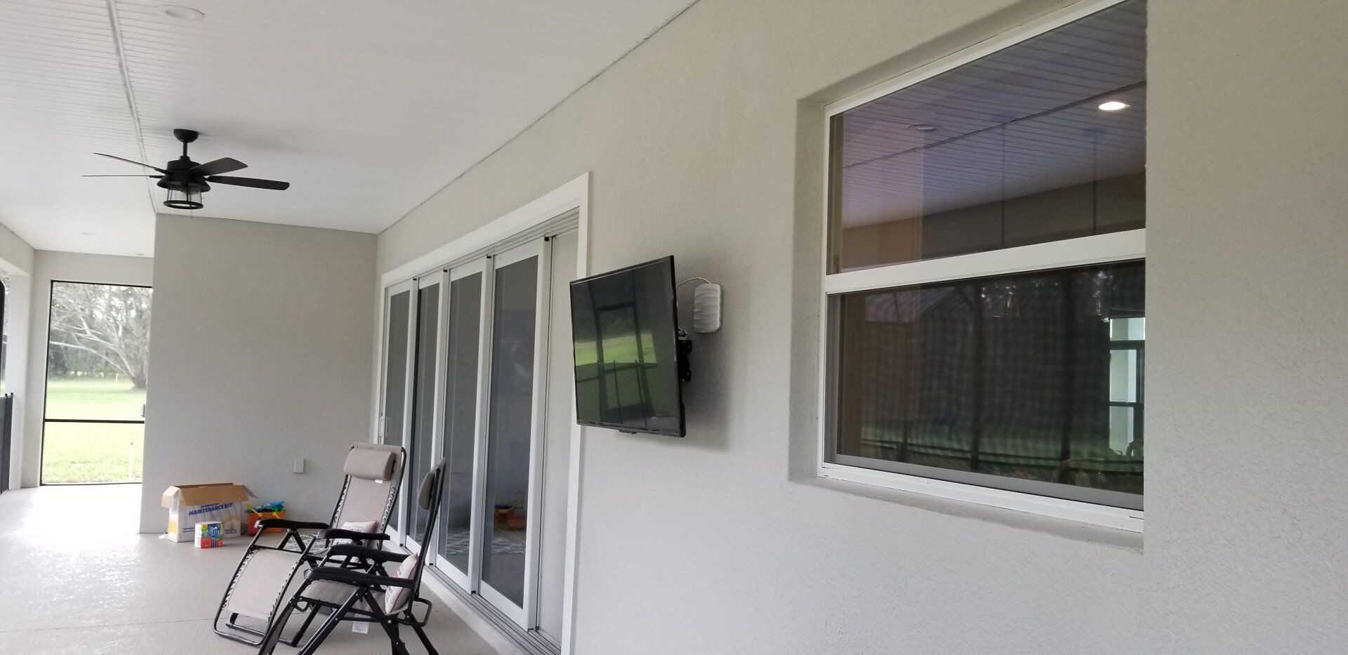 tv on wall