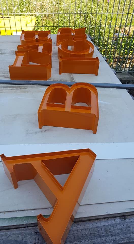 lavorazione insegne al neon 5