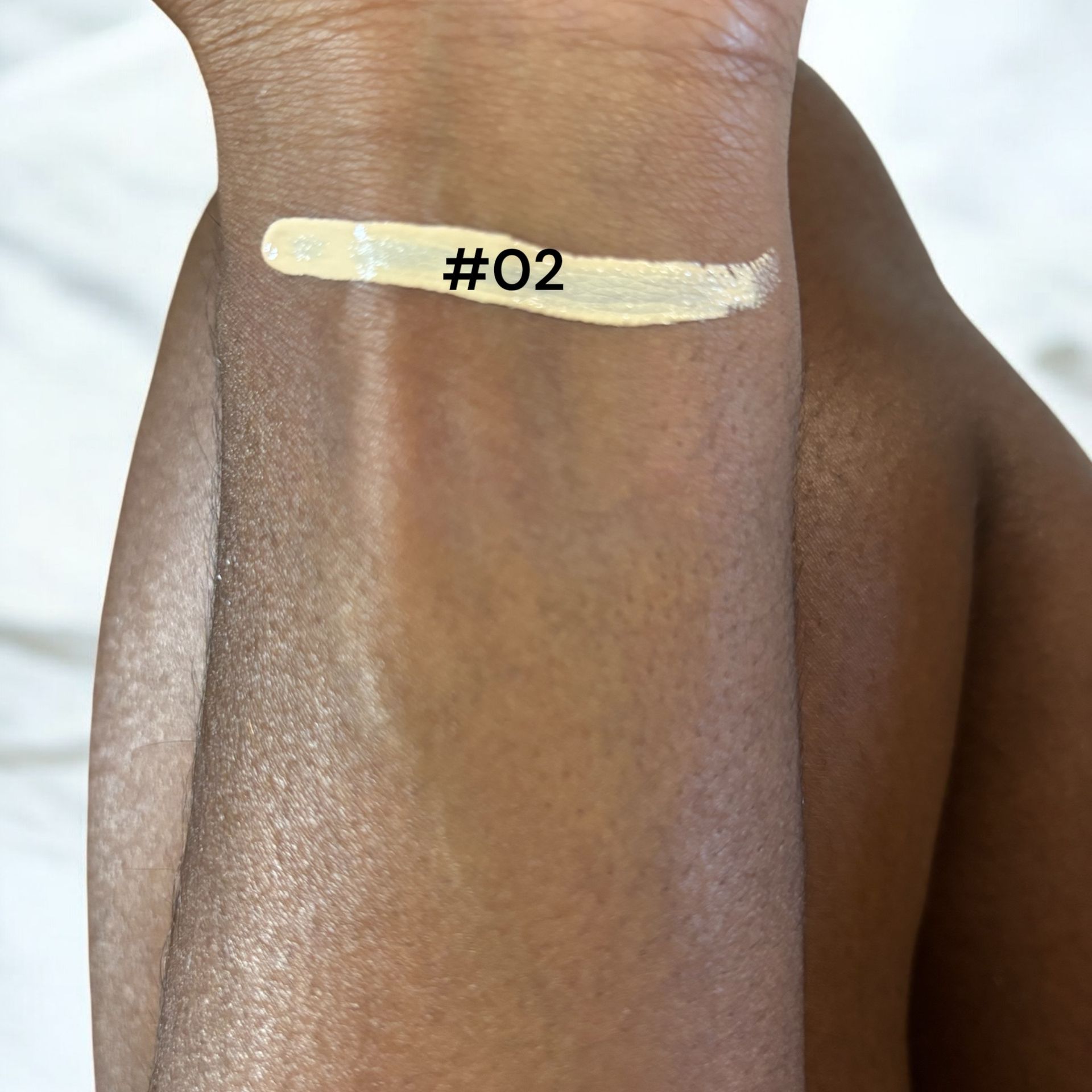 Gleaming Concealer #02