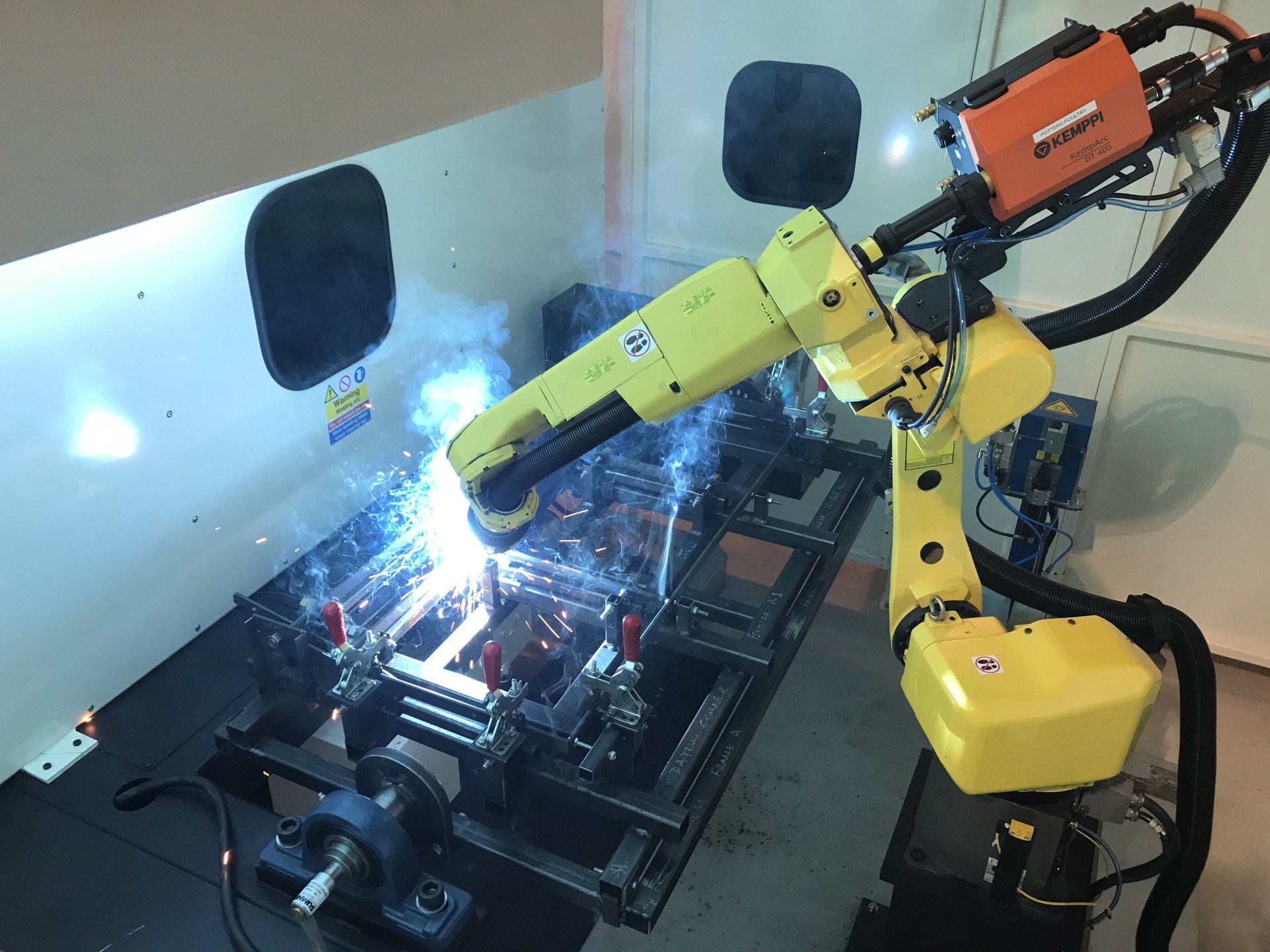 Top 5 Advantages of Robotic Welding - Photo 2