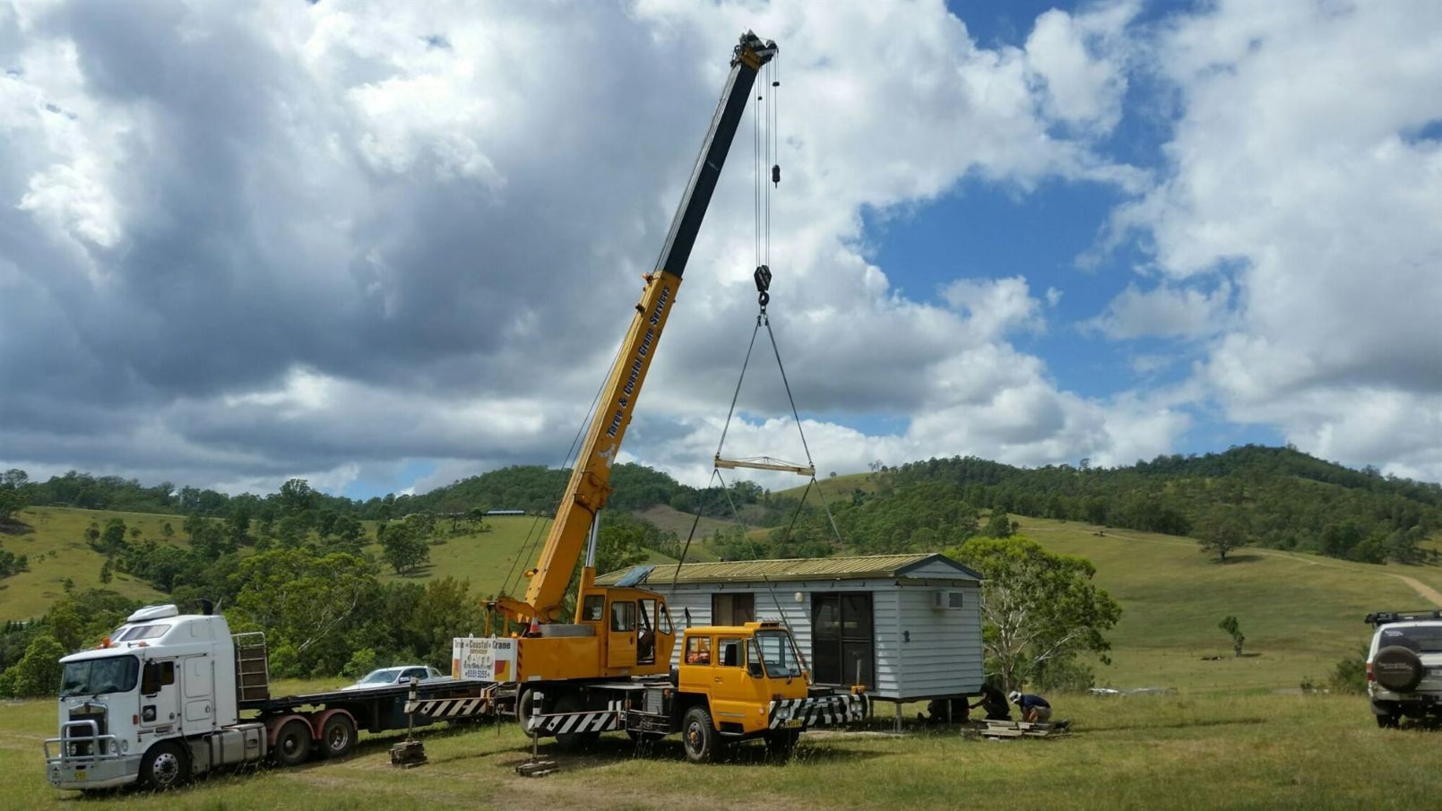 Unloading a Portable House — Crane Rentals in Taree, NSW