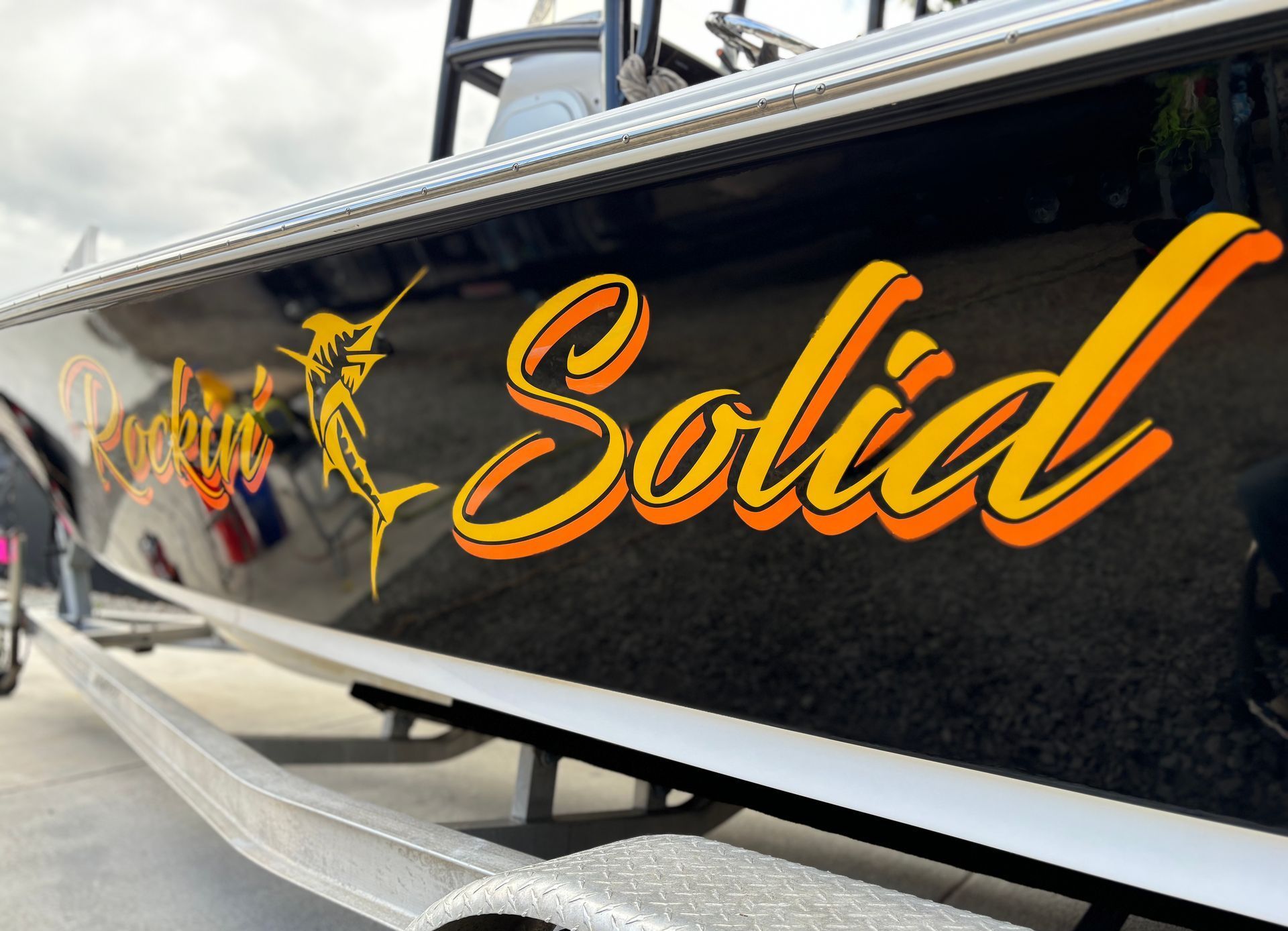 A boat with the word solid on it