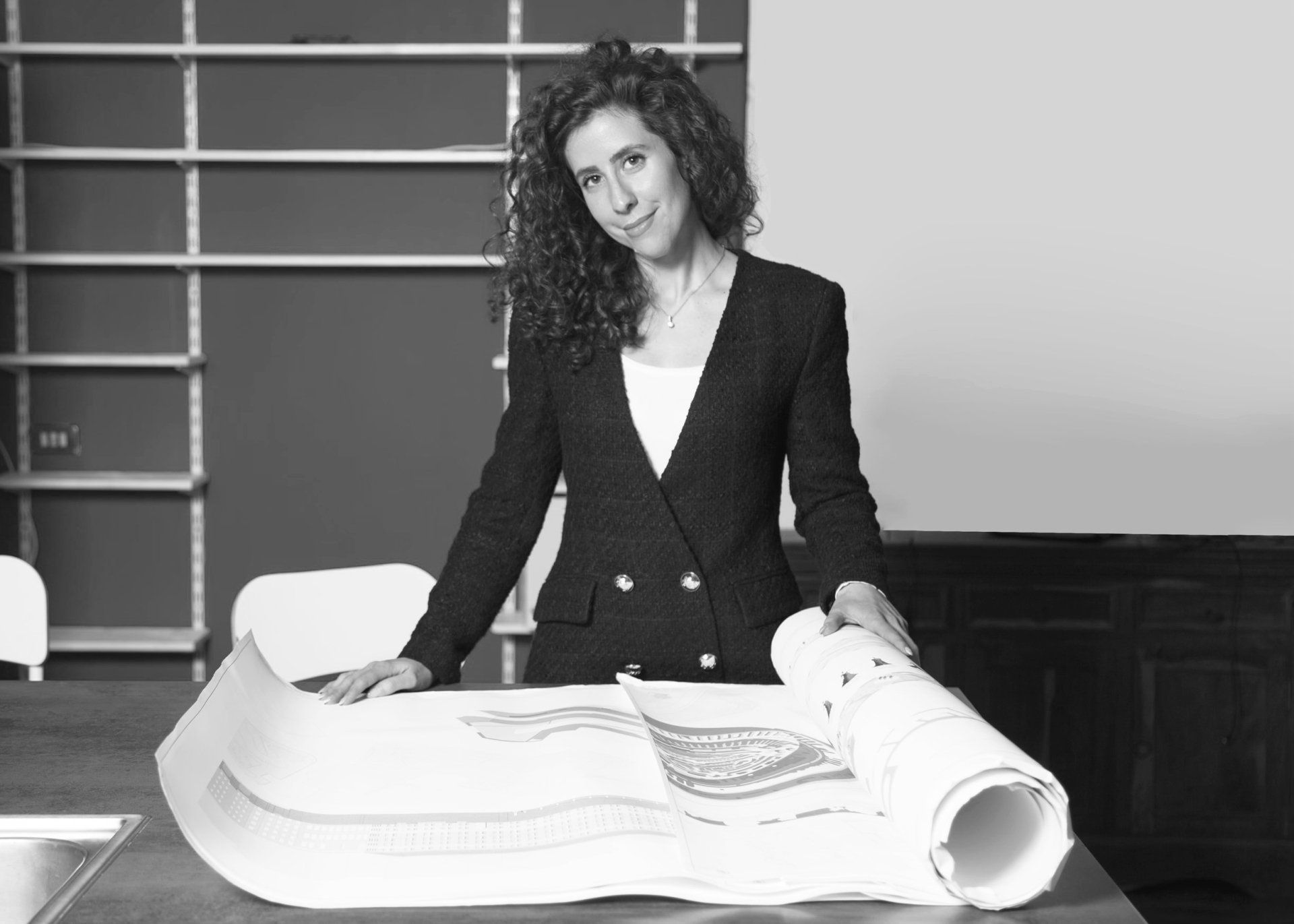 Architetto Marica Puppio nello studio Mon.Arch