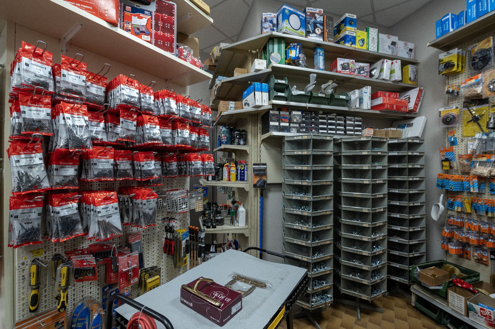 materiale edile Ferramenta Savini Casale Monferrato