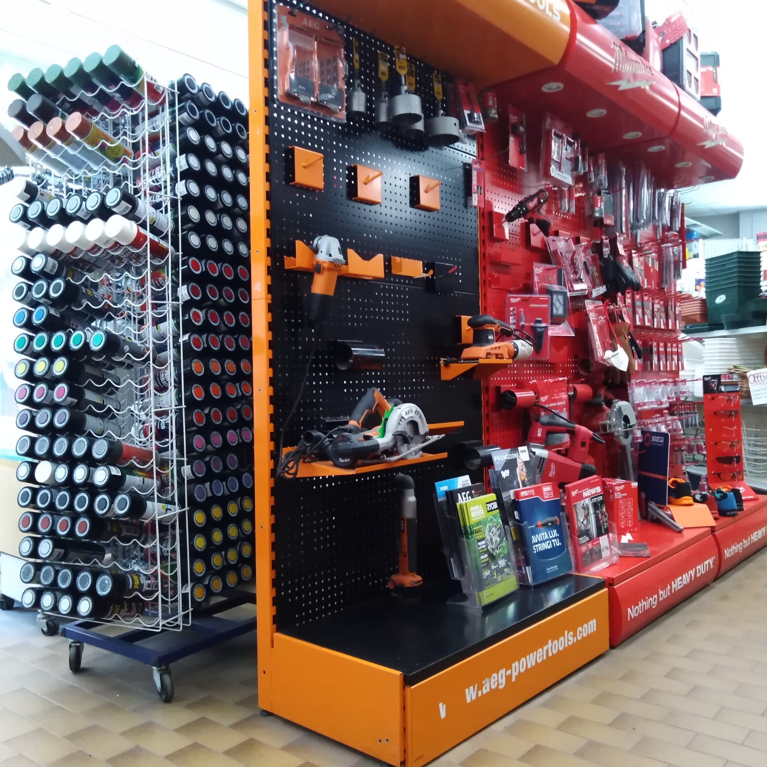 pennelli e pitture Ferramenta Savini Casale Monferrato