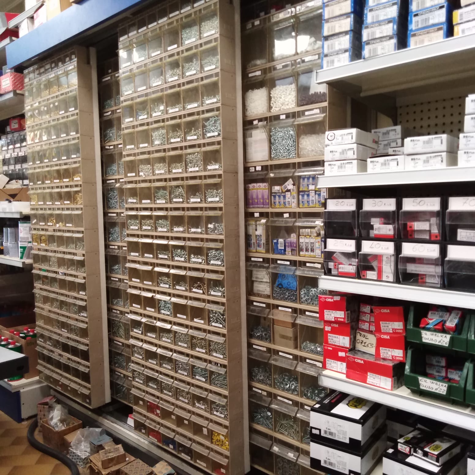 vendiota minuteria Ferramenta Savini Casale Monferrato