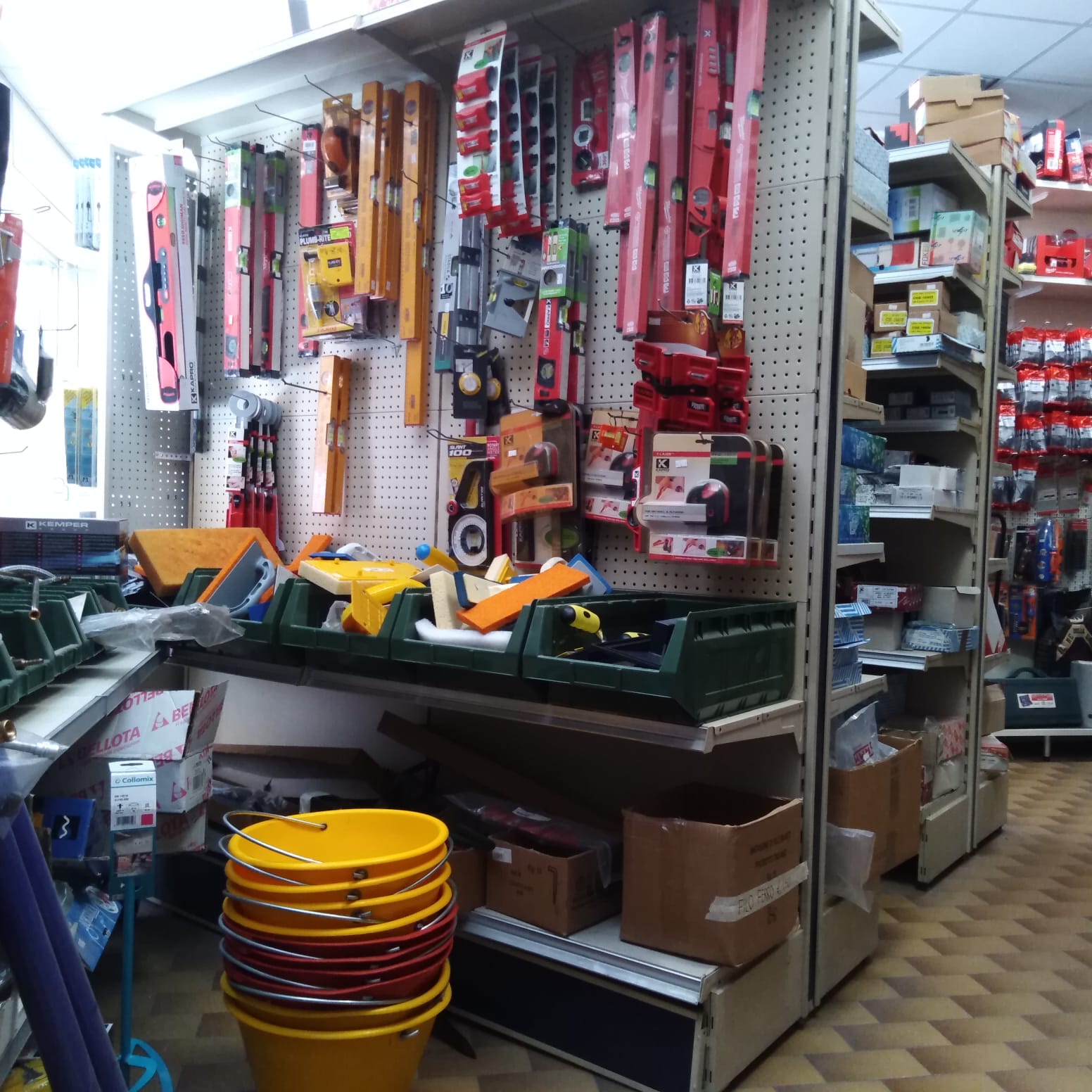 vernici Ferramenta Savini Casale Monferrato