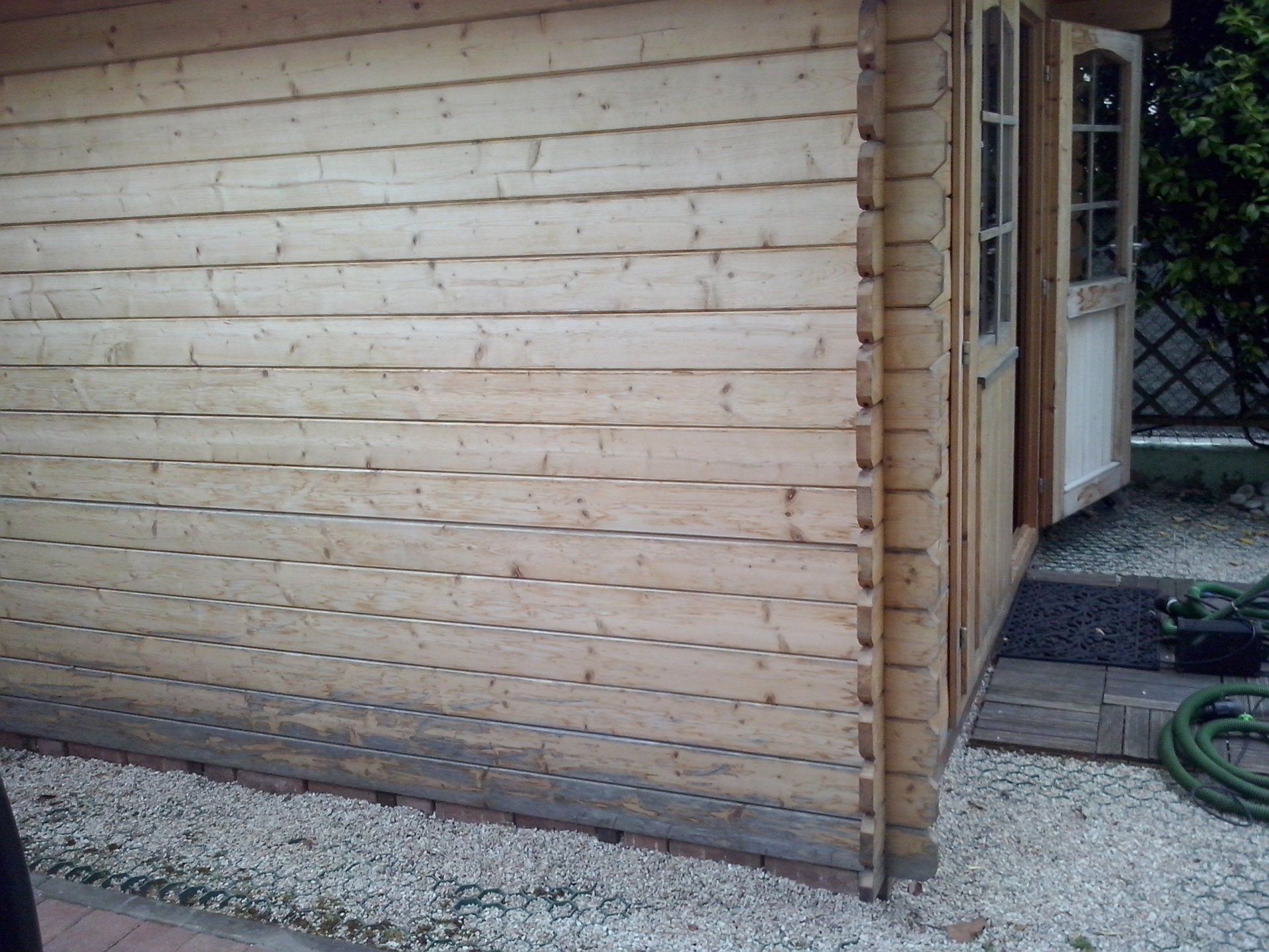 Manutenzione di arredi in legno