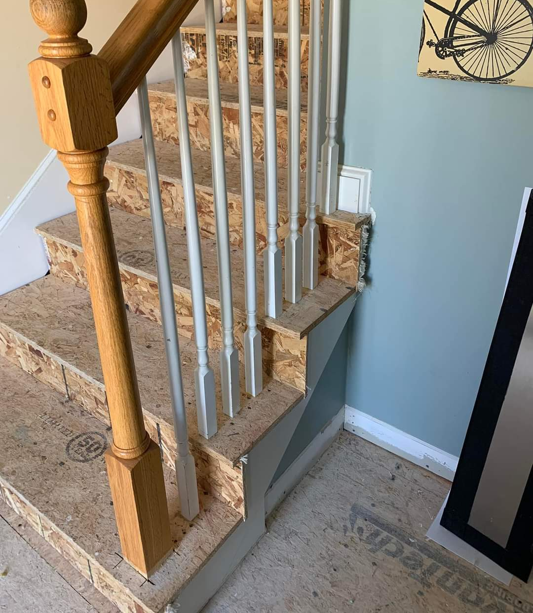 This is a set of stairs, how did this end up in a garage epoxy page?