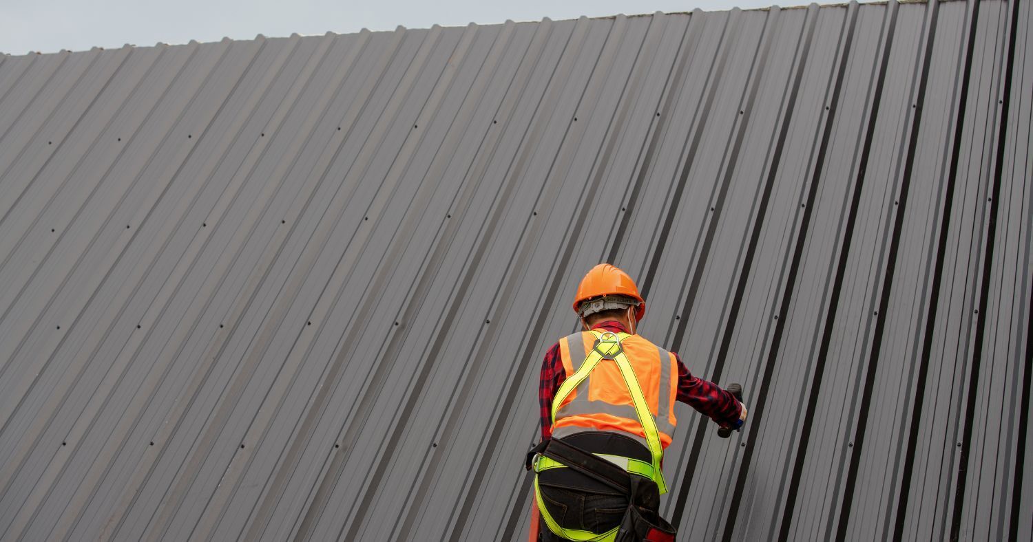 how to cut metal roofing