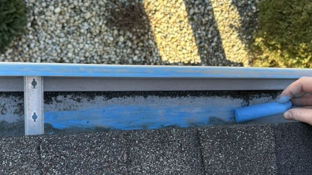 roof and gutter replacement