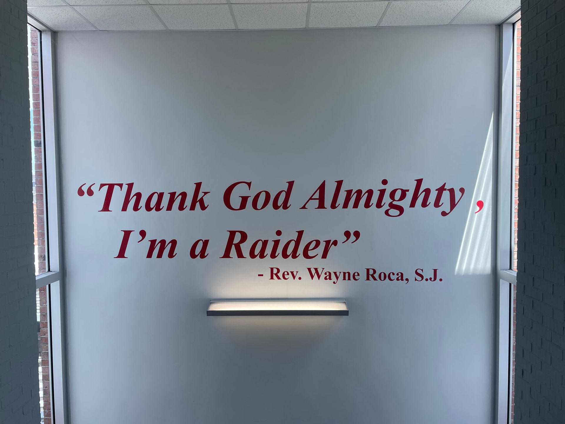 Wall and car vinyl printing in New Orleans. Indoor, outdoor, all sizes and installation available.