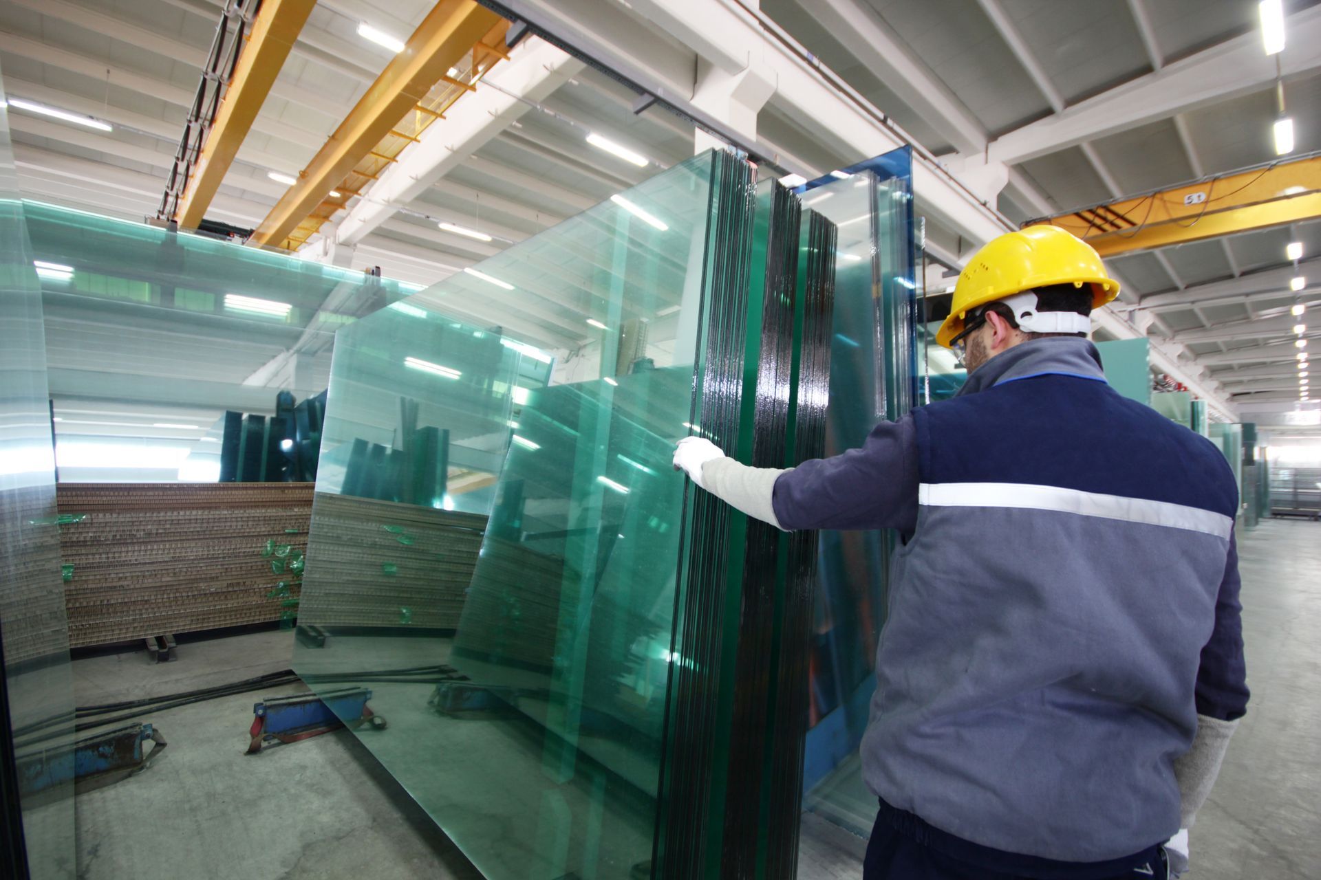 glass manufacturing factory