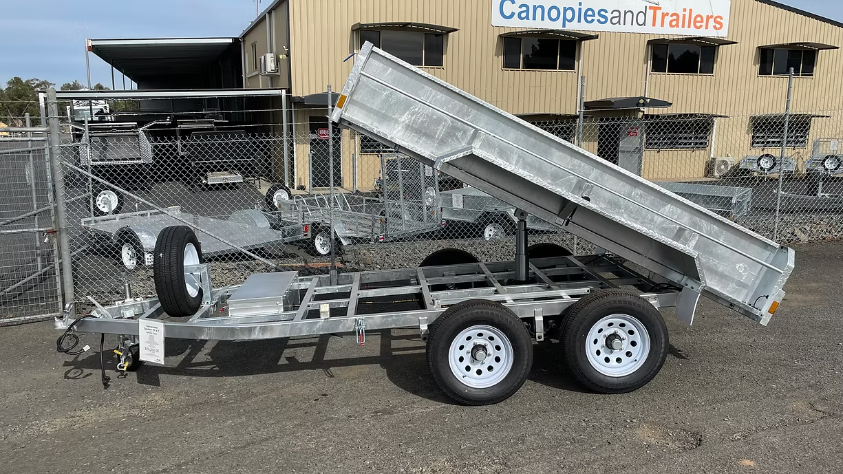 10 x 5 Galvanised Tandem Axle Hydraulic Tipper Trailer — Towform Trailers in Brocklehurst, NSW