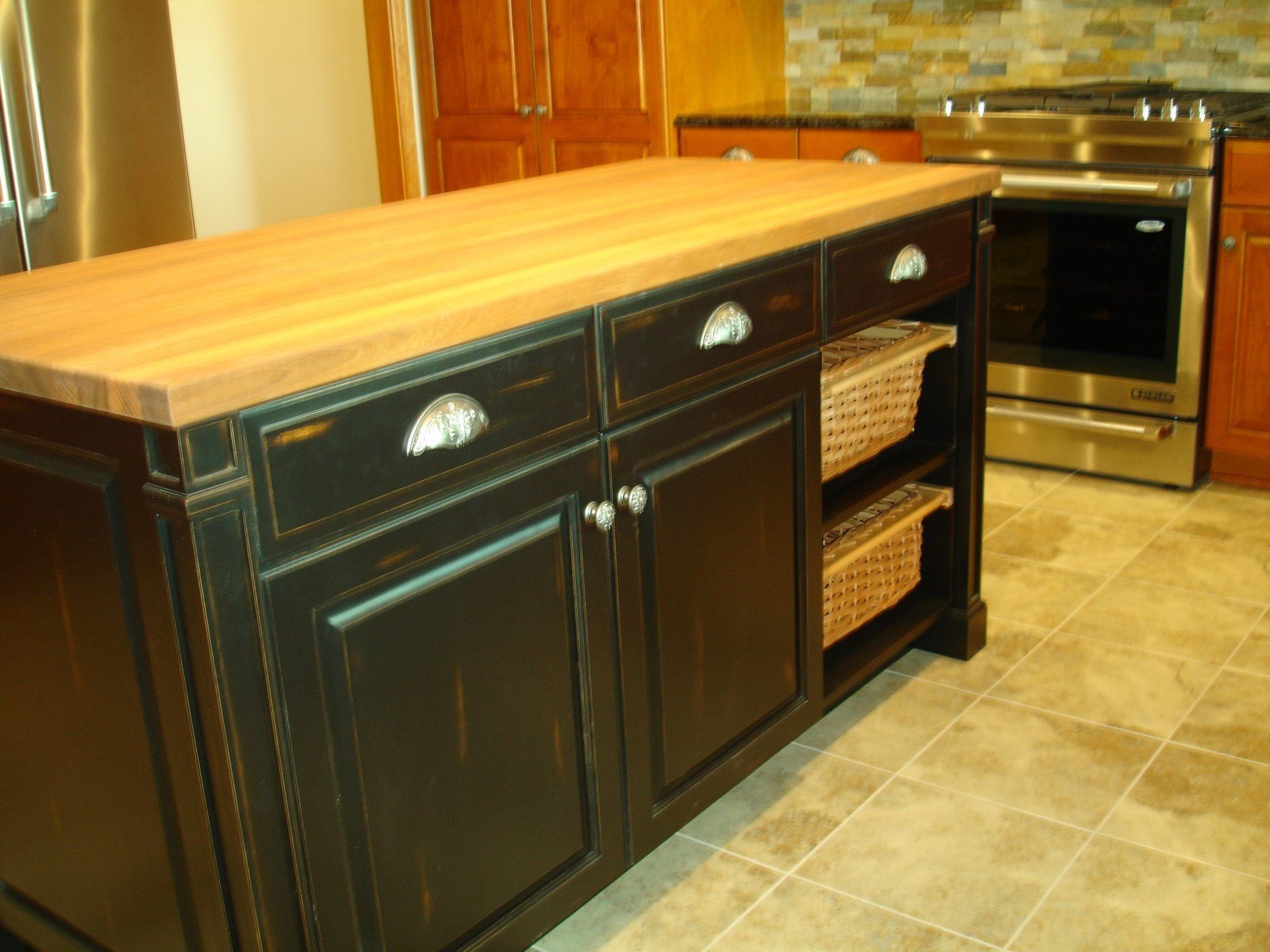 Counter Top With Cabinet — St Joseph, MO — Rauth Construction Company