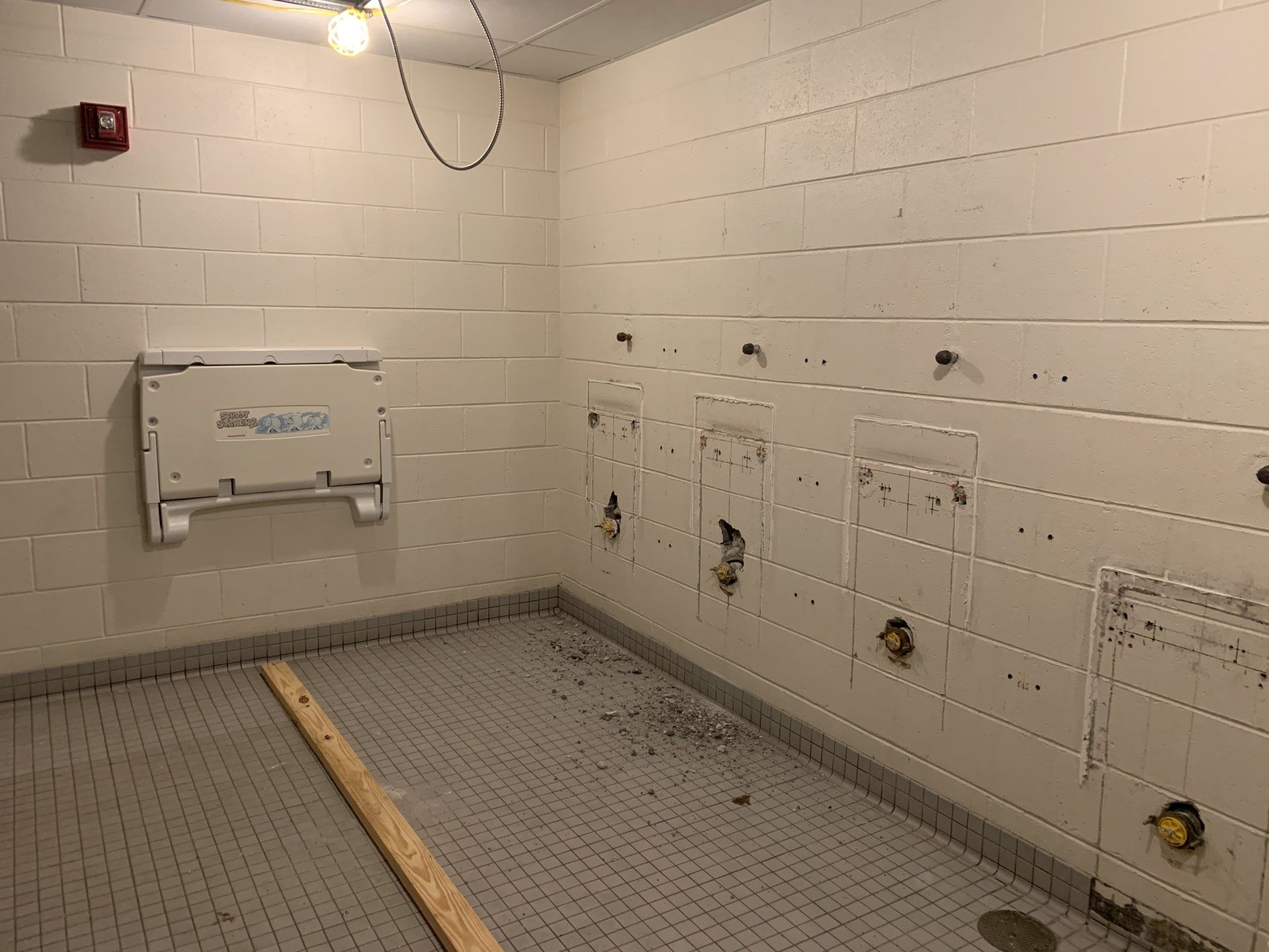 Before Renovating Bathroom #14 — Chester, VA — ARW Contracting, Inc.