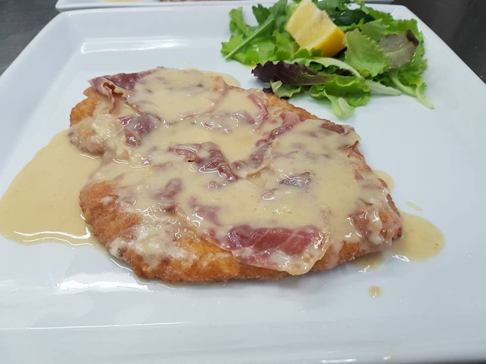 cotoletta alla bolognese