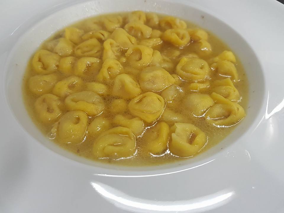 tortellini in brodo