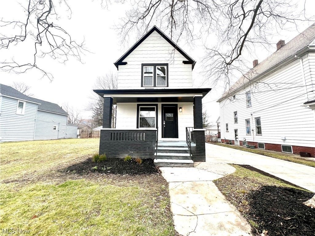 1582 Newman Ave